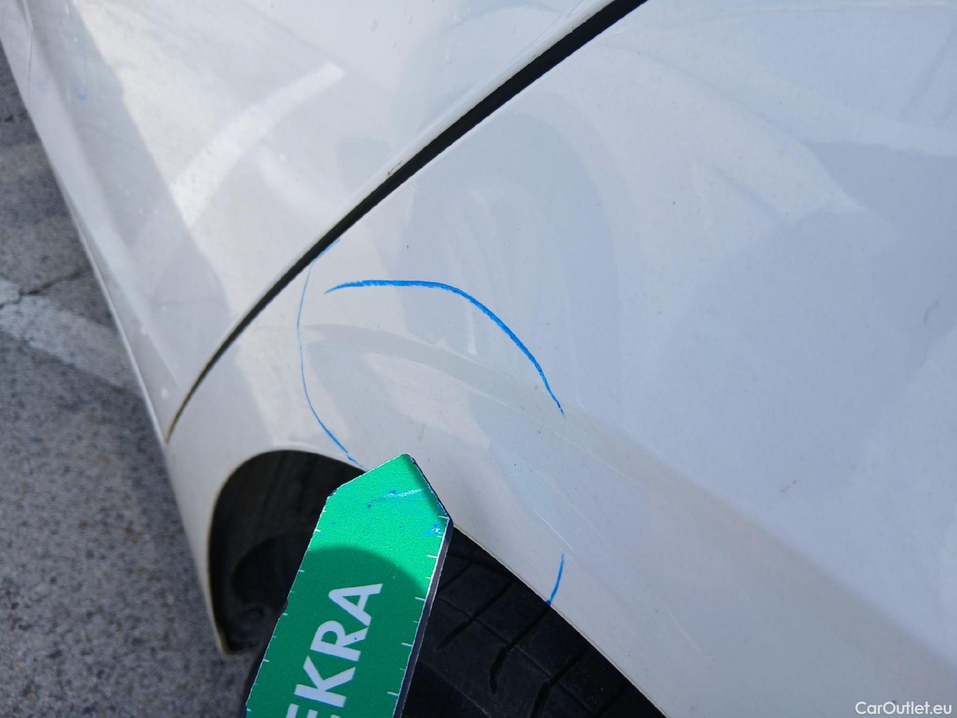  Hyundai  i20 HYUNDAI  / 2020 / 5P / berlina con portón 1.0 TGDI 74kW (100CV) 48V Essence #36