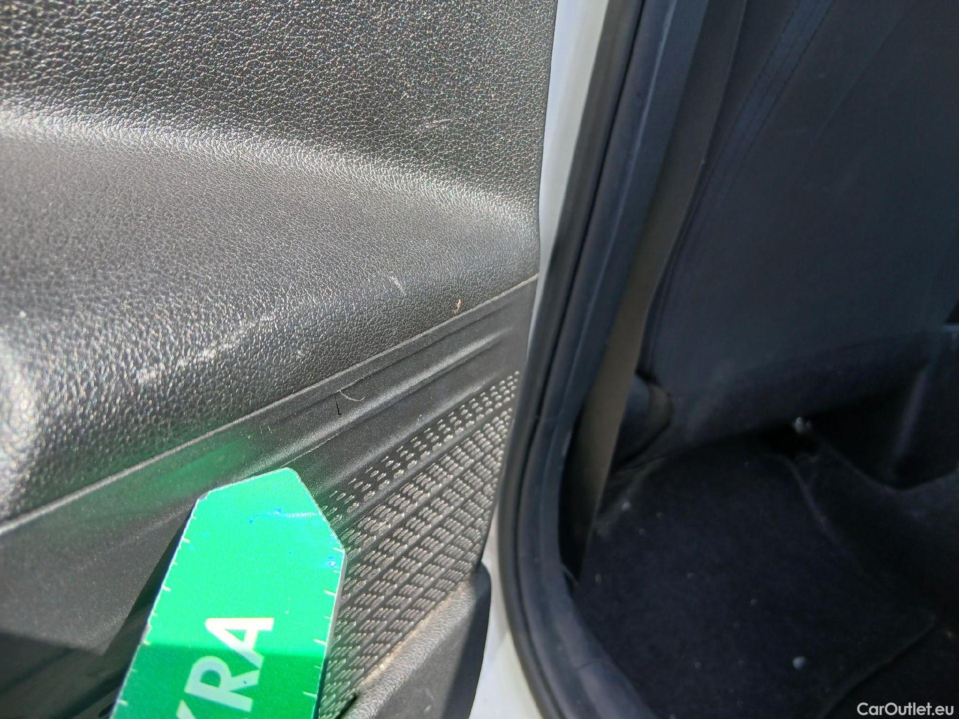  Hyundai  i20 HYUNDAI  / 2020 / 5P / berlina con portón 1.0 TGDI 74kW (100CV) 48V Essence #34