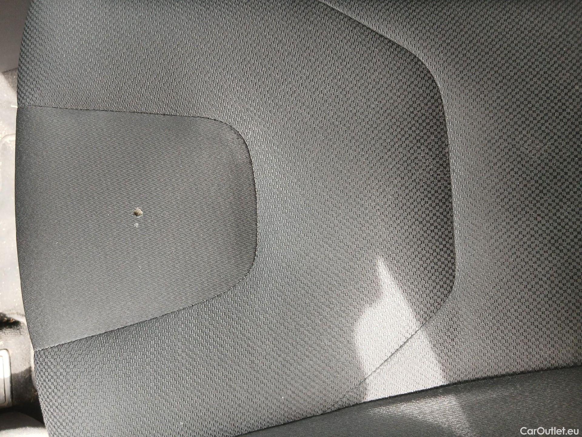  Ford  S-Max FORD  / 2010 / 5P / monovolumen 2.0 TDCi Panther 110kW Titanium #18