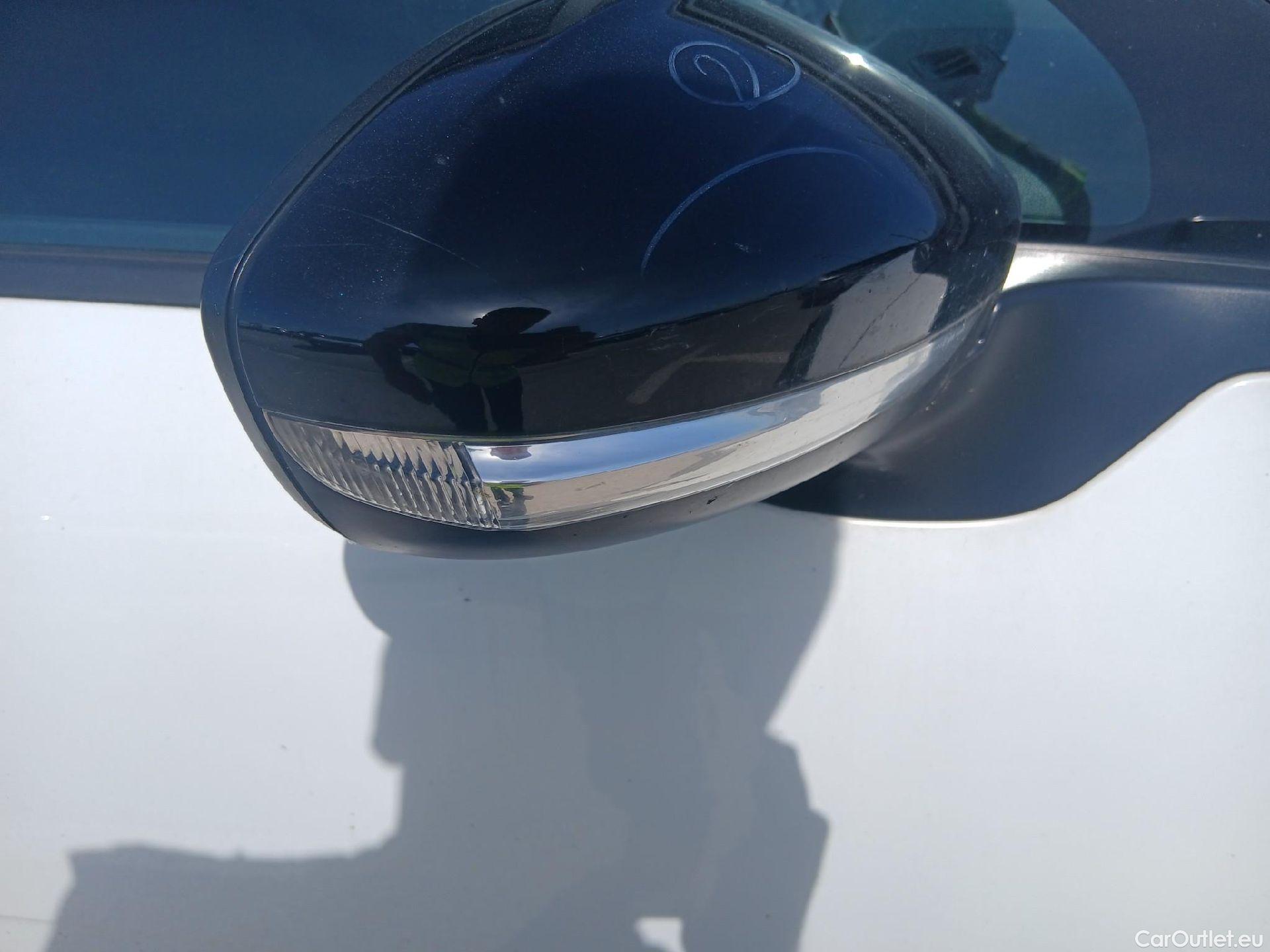  Citroen  C3 CITROEN  / 2020 / 5P / berlina con portón BlueHDi 75KW (100CV) S&S FEEL #44