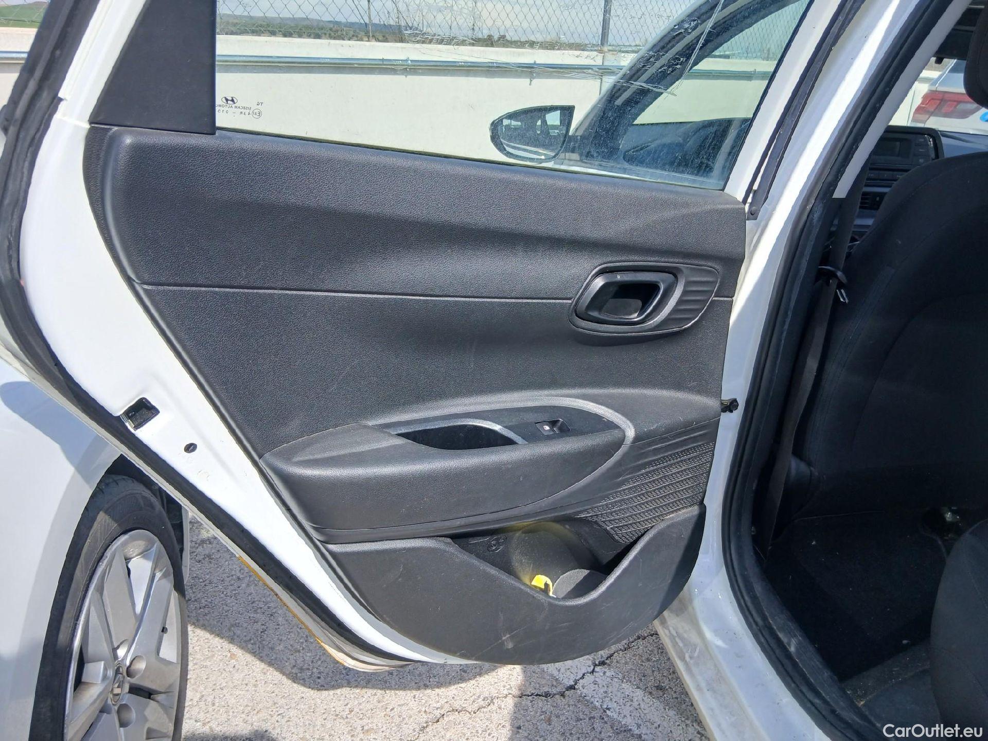  Hyundai  i20 HYUNDAI  / 2020 / 5P / berlina con portón 1.0 TGDI 74kW (100CV) 48V Essence #33