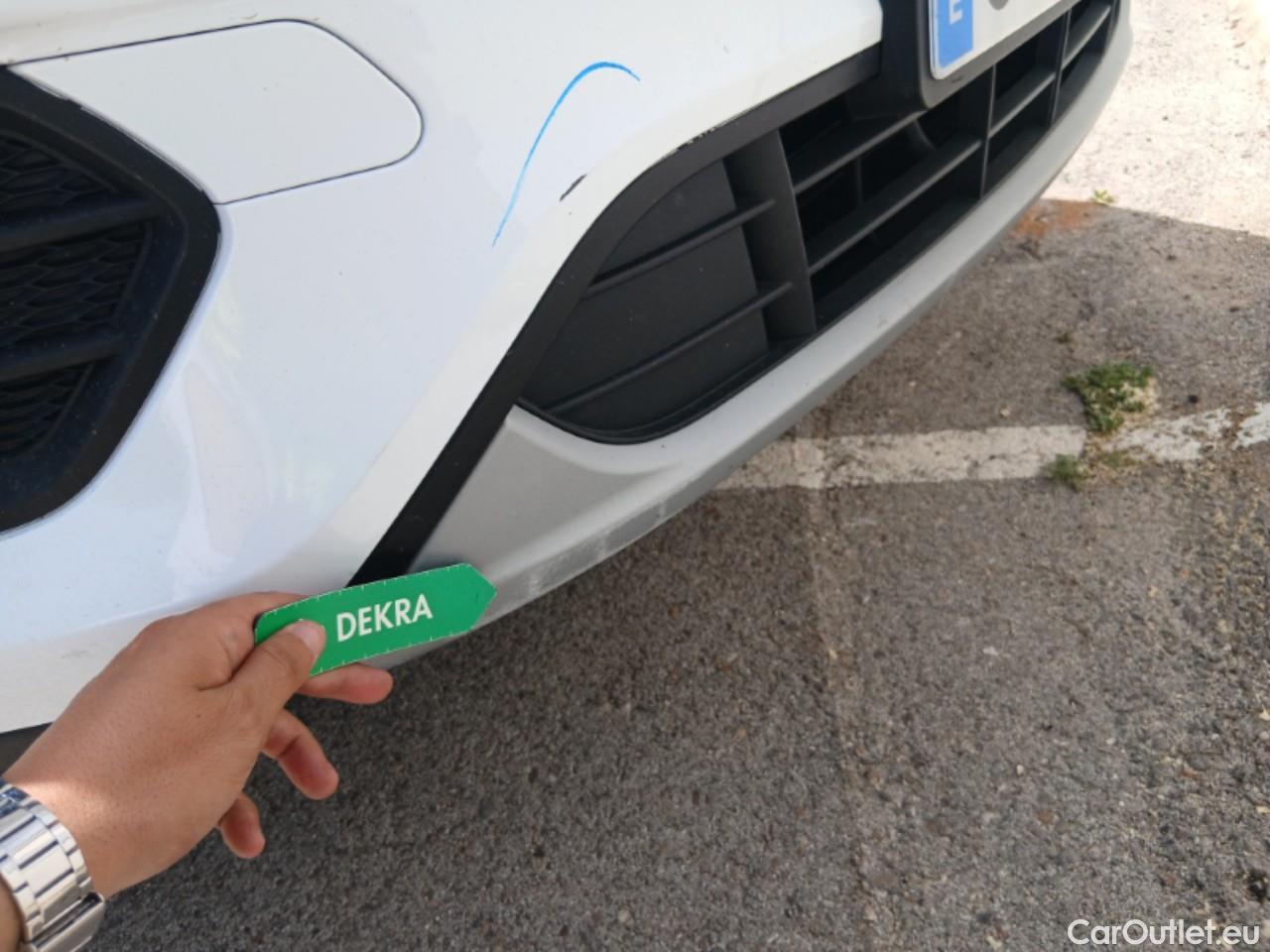  Ford  Kuga FORD  / 2016 / 5P / todoterreno 1.5 EcoBoost 88kW 4x2 Trend+ (CX) #32