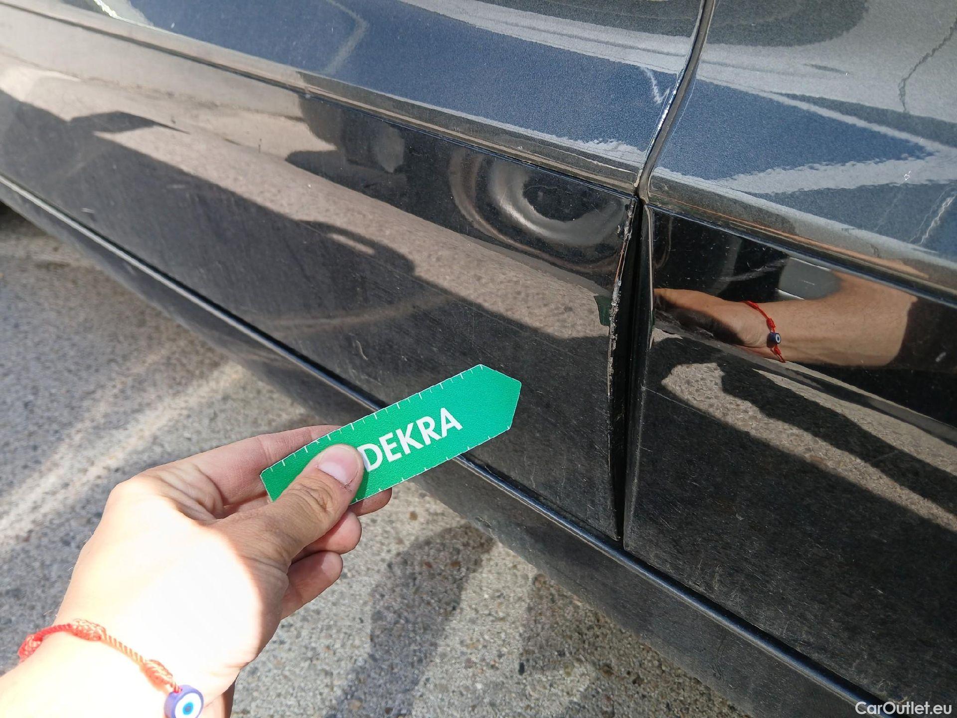  KIA  Niro KIA  / 2022 / 5P / crossover 1.6 GDi PHEV 135kW (183CV) Drive #23