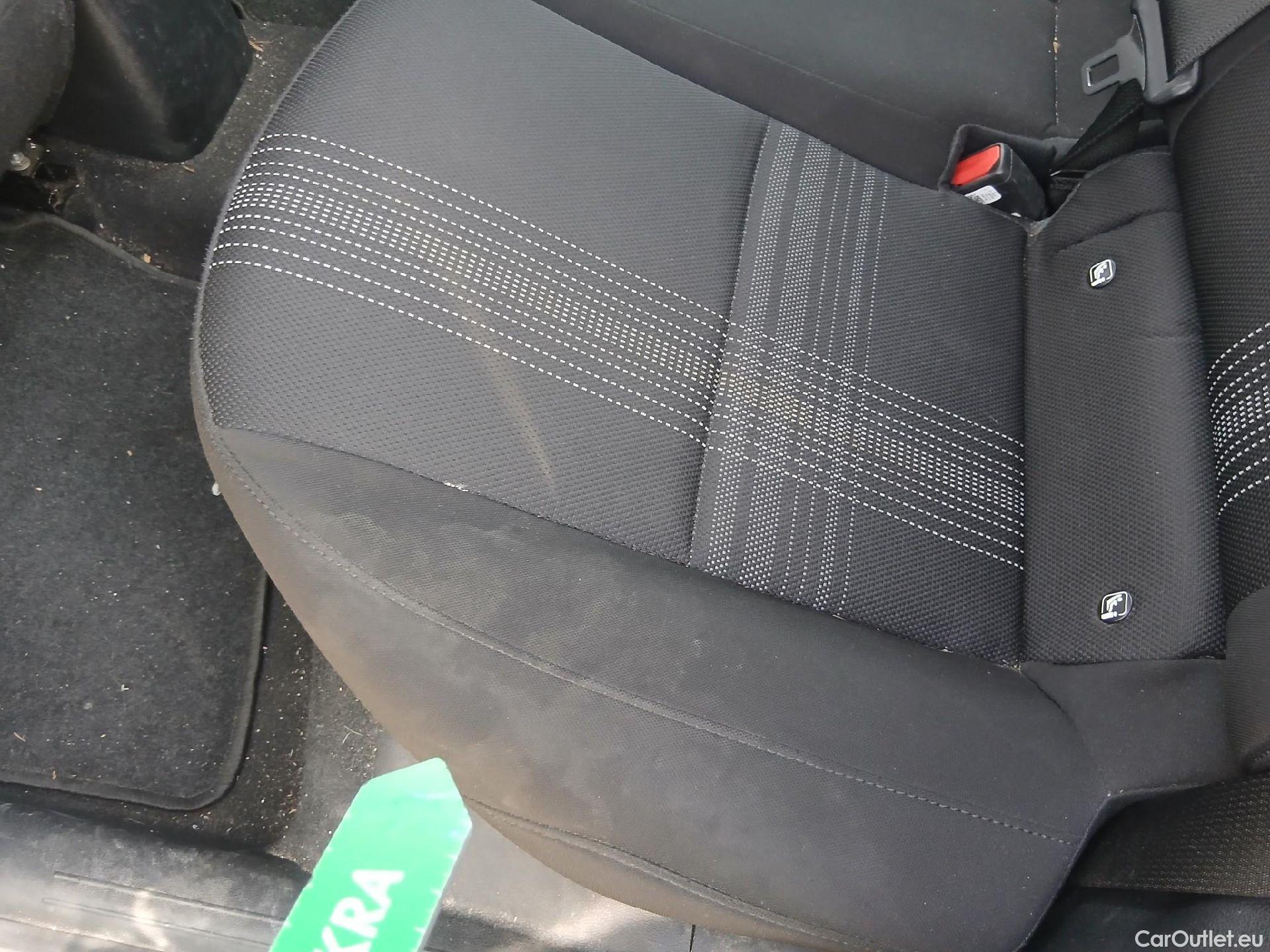  Hyundai  i20 HYUNDAI  / 2020 / 5P / berlina con portón 1.0 TGDI 74kW (100CV) 48V Essence #27