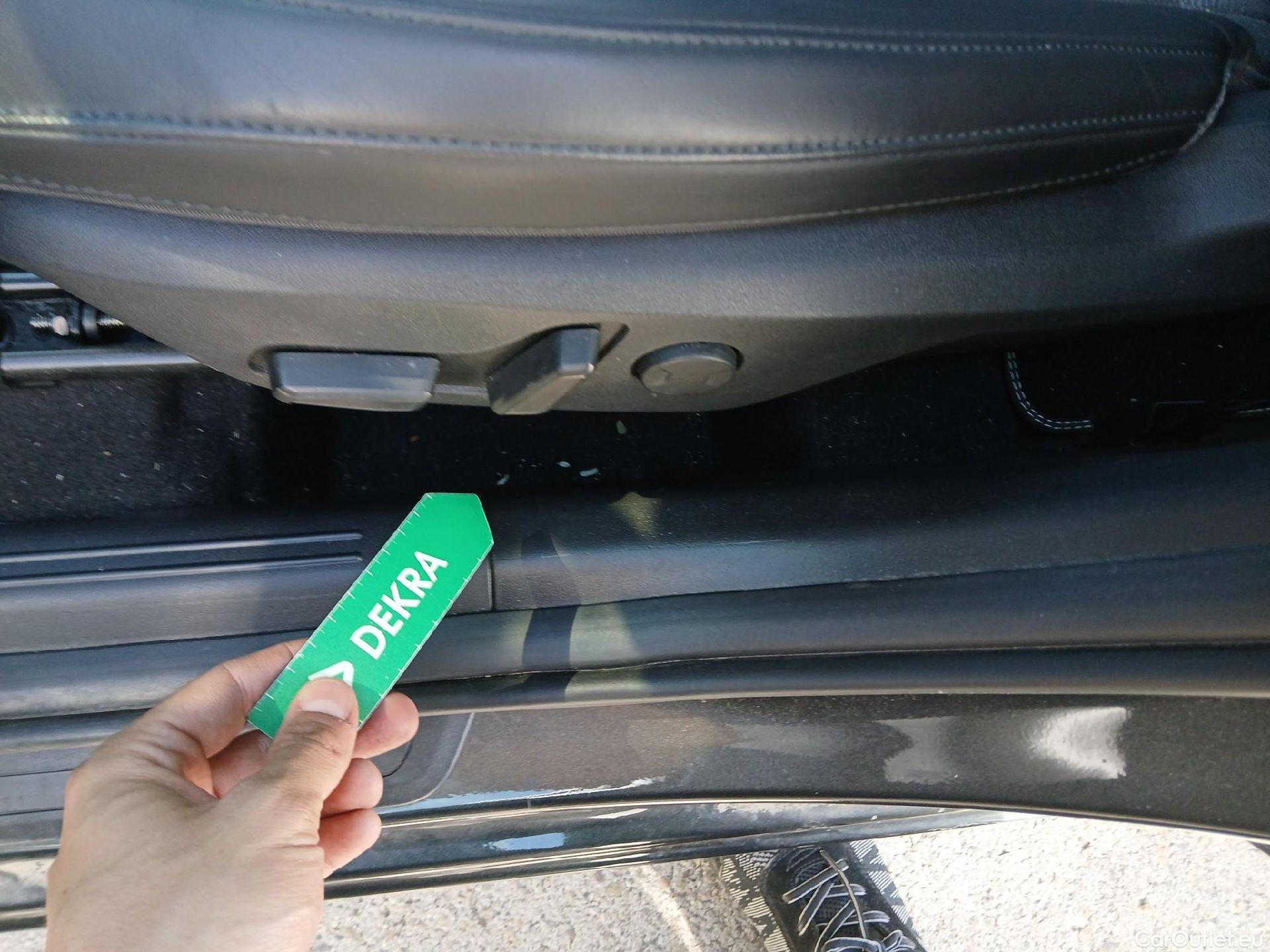  KIA  Niro KIA  / 2022 / 5P / crossover 1.6 GDi PHEV 135kW (183CV) Drive #3