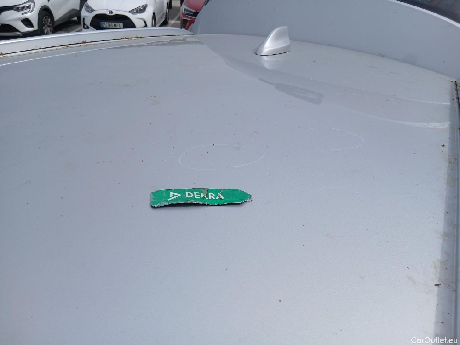  Ford  S-Max FORD  / 2010 / 5P / monovolumen 2.0 TDCi Panther 110kW Titanium #25