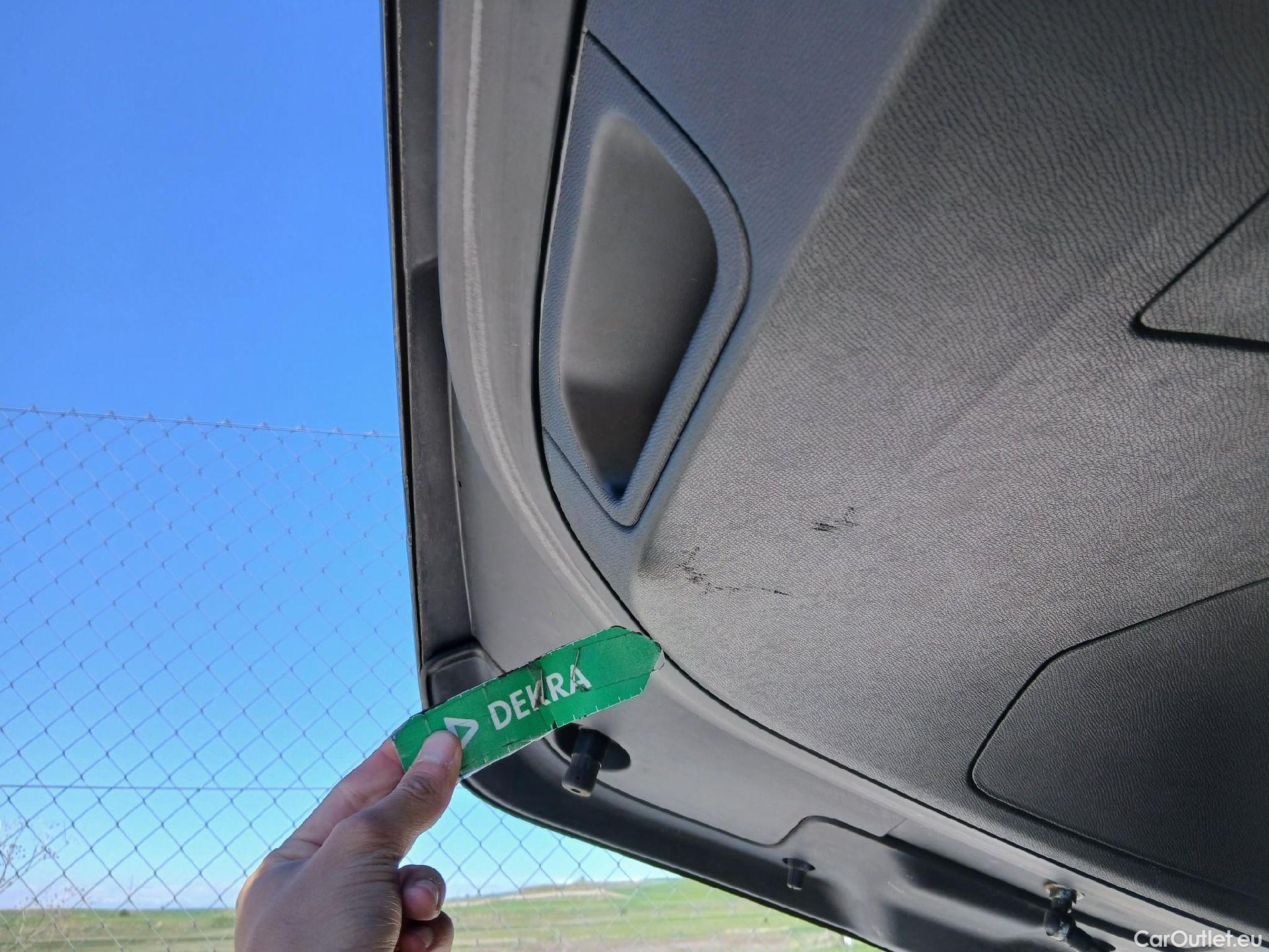  DS  DS7 DS DS 7 Crossback / 2017 / 5P / todoterreno BlueHDi DE 96kW (130CV) BE CHIC (AC) #23