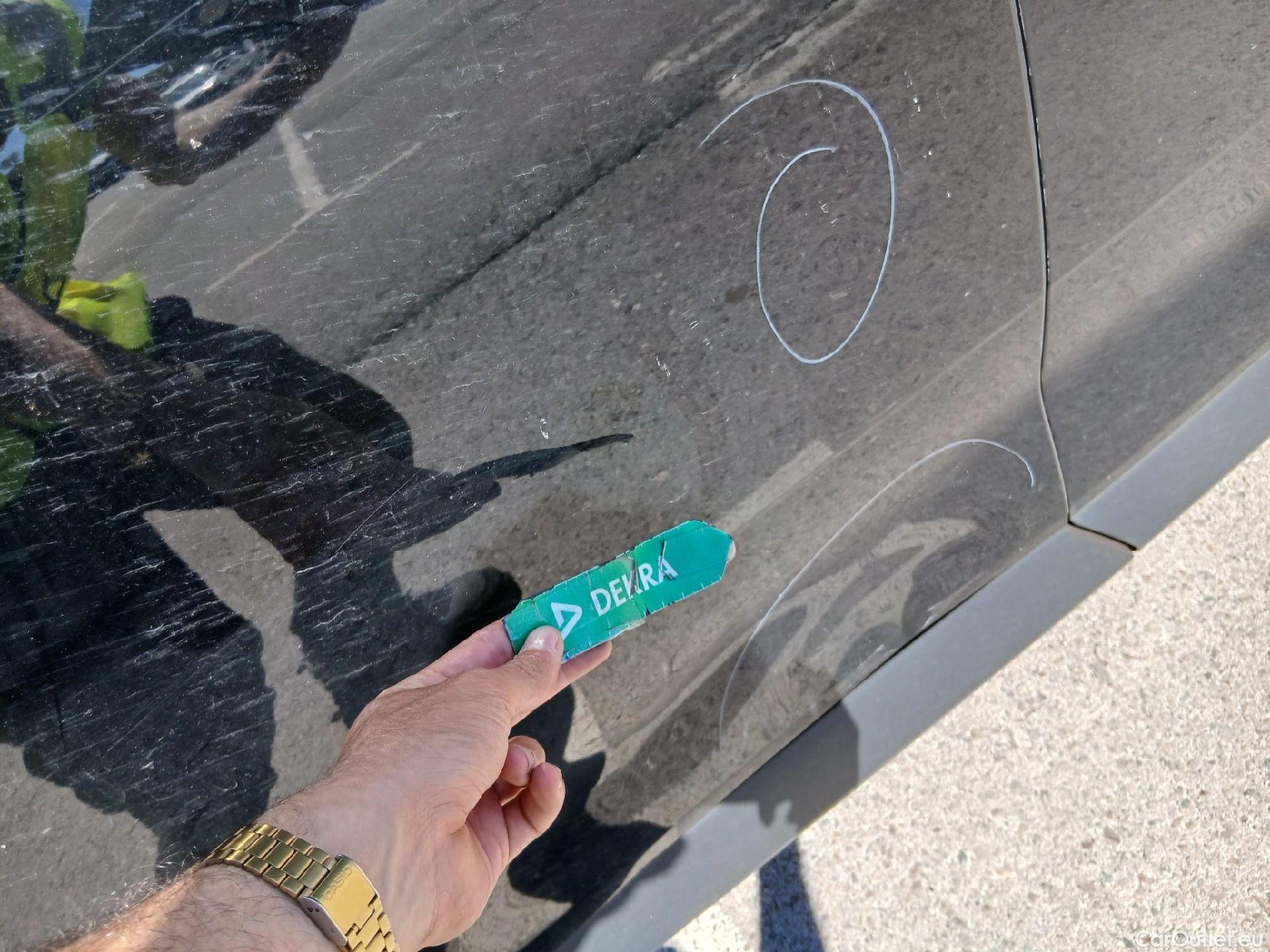  DS  DS7 DS DS 7 Crossback / 2017 / 5P / todoterreno BlueHDi DE 96kW (130CV) BE CHIC (AC) #33