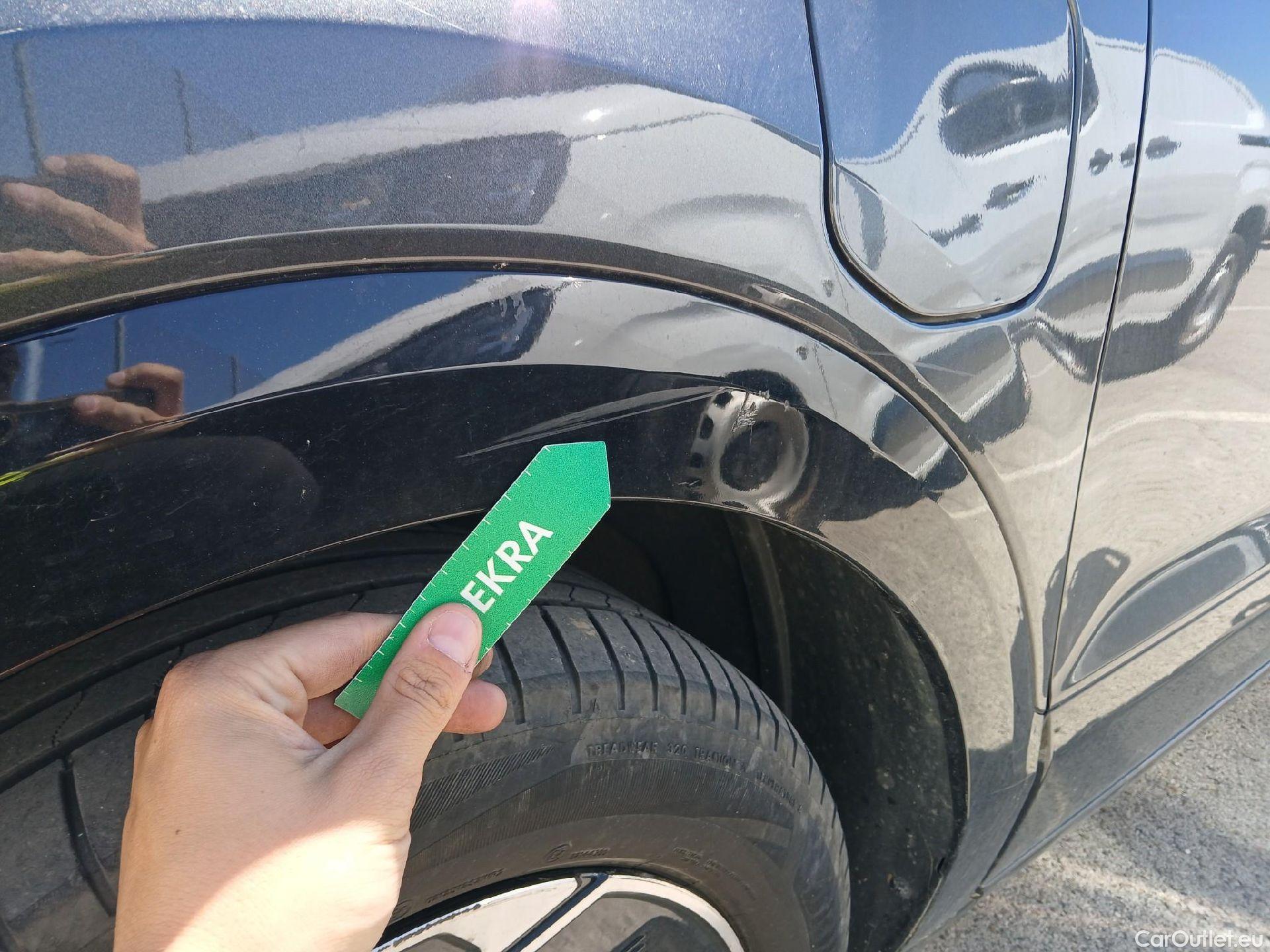  KIA  Niro KIA  / 2022 / 5P / crossover 1.6 GDi PHEV 135kW (183CV) Drive #17