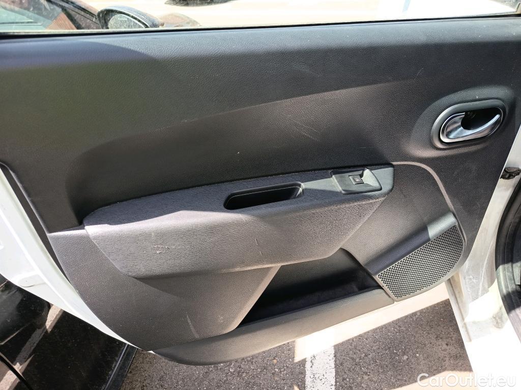  Dacia  Lodgy DACIA  / 2012 / 5P / monovolumen compacto Comfort 1.6 80kW (110CV) GLP 5Pl #12