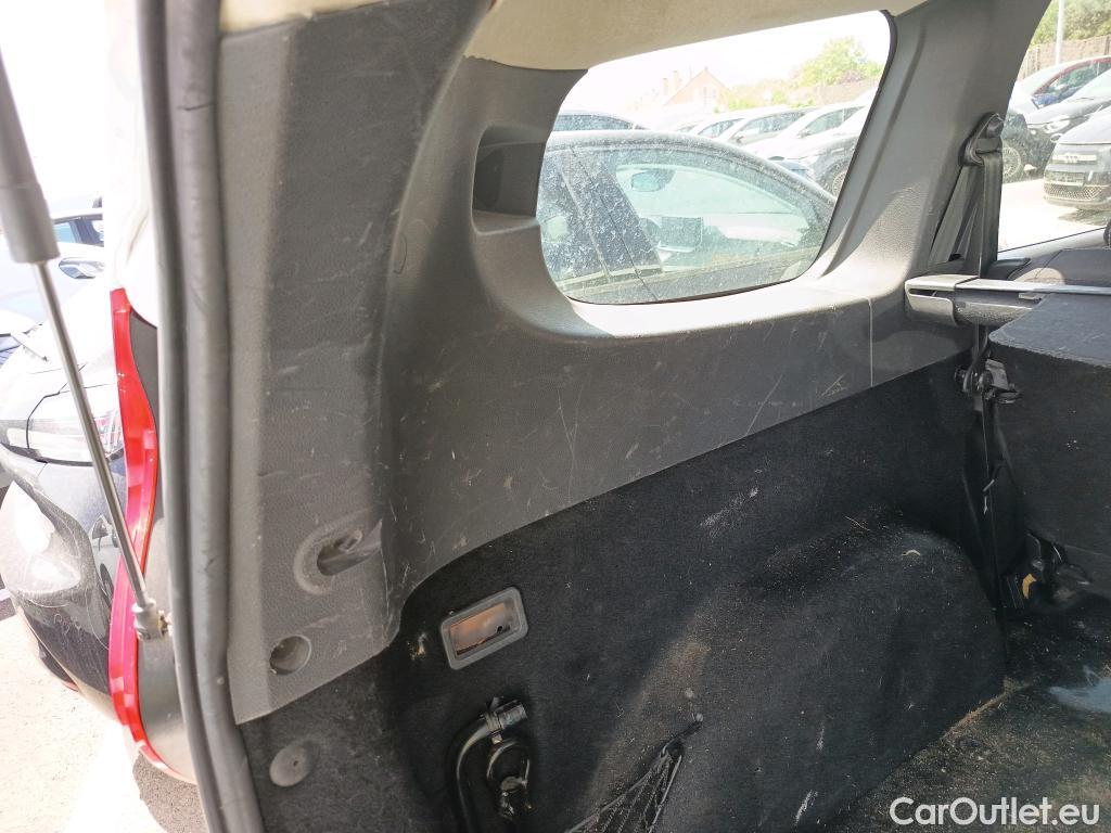  Dacia  Lodgy DACIA  / 2012 / 5P / monovolumen compacto Comfort 1.6 80kW (110CV) GLP 5Pl #14