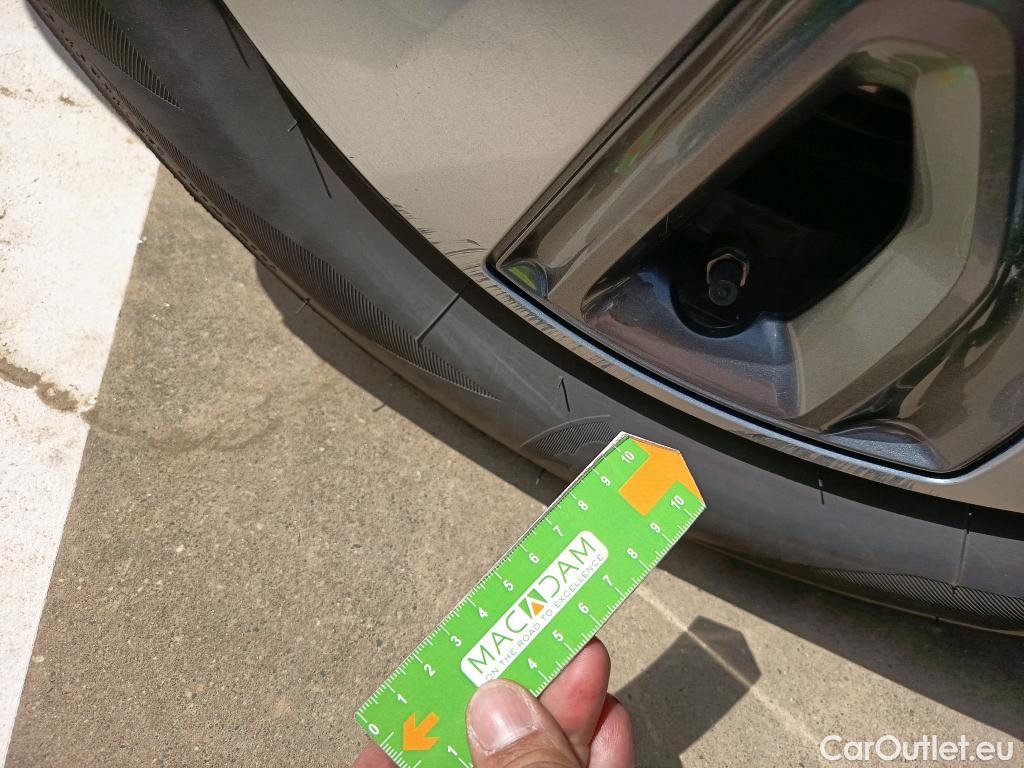  KIA  Niro KIA  Hïbrido Enchufable / 2016 / 5P / crossover 1.6 GDi Híbrido Enchufable 104kW Drive #35