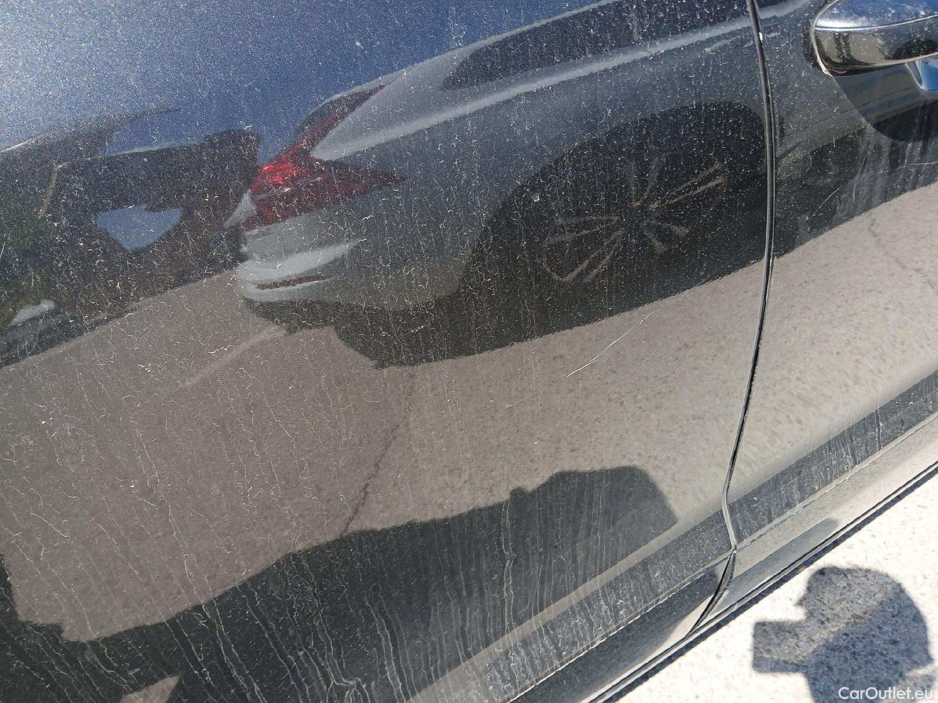  KIA  Niro KIA  / 2022 / 5P / crossover 1.6 GDi PHEV 135kW (183CV) Drive #39