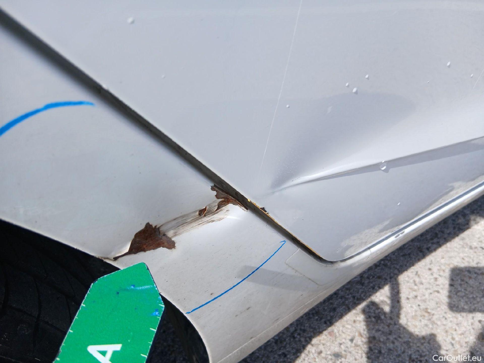  Hyundai  i20 HYUNDAI  / 2020 / 5P / berlina con portón 1.0 TGDI 74kW (100CV) 48V Essence #48