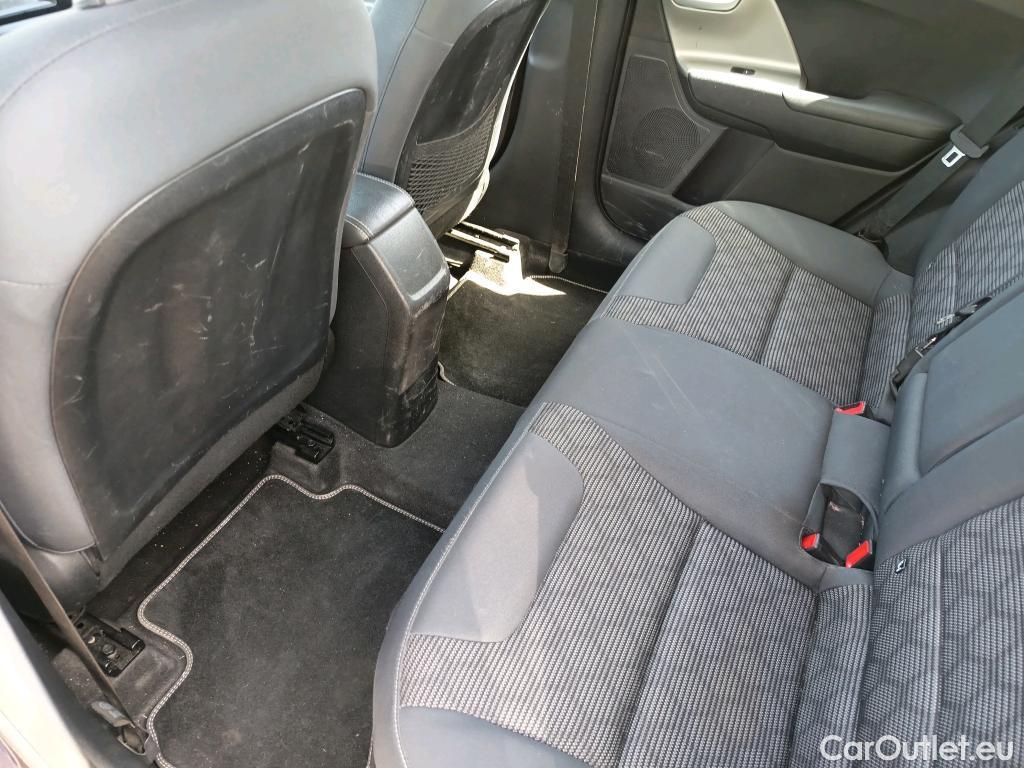  KIA  Niro KIA  Hïbrido Enchufable / 2016 / 5P / crossover 1.6 GDi Híbrido Enchufable 104kW Drive #18