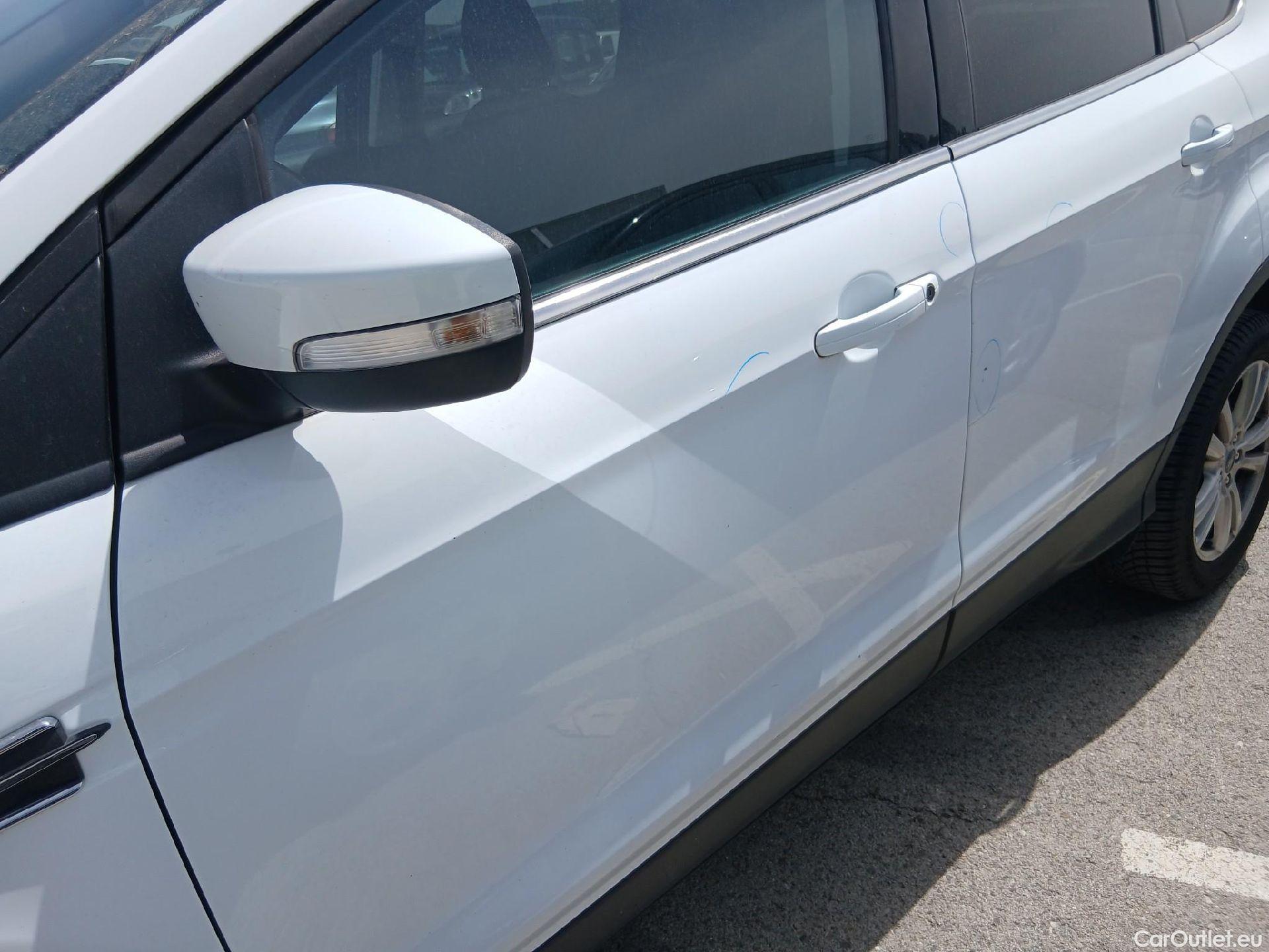  Ford  Kuga FORD  / 2016 / 5P / todoterreno 1.5 EcoBoost 88kW 4x2 Trend+ (CX) #10