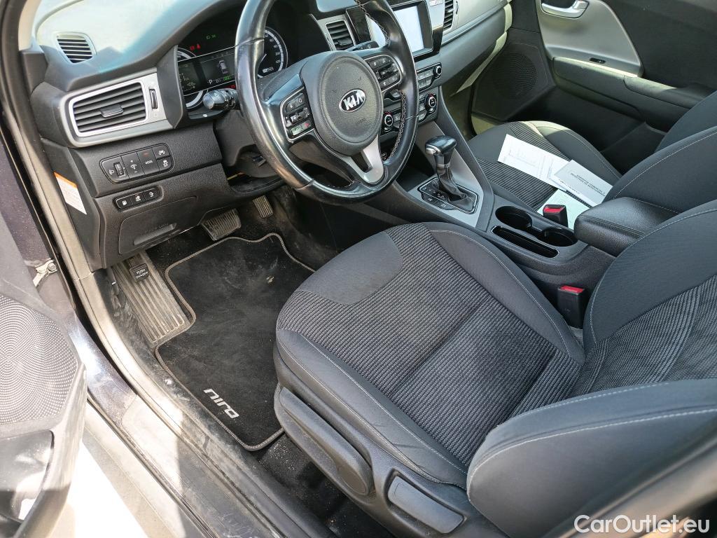  KIA  Niro KIA  Hïbrido Enchufable / 2016 / 5P / crossover 1.6 GDi Híbrido Enchufable 104kW Drive #20