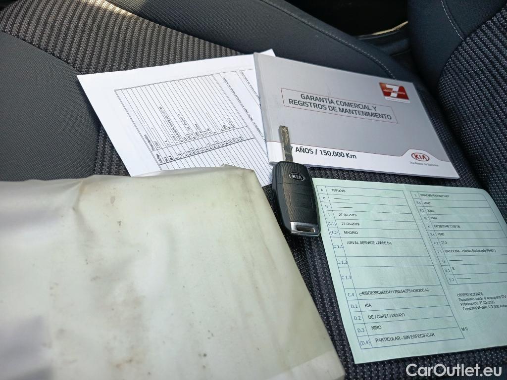  KIA  Niro KIA  Hïbrido Enchufable / 2016 / 5P / crossover 1.6 GDi Híbrido Enchufable 104kW Drive #1