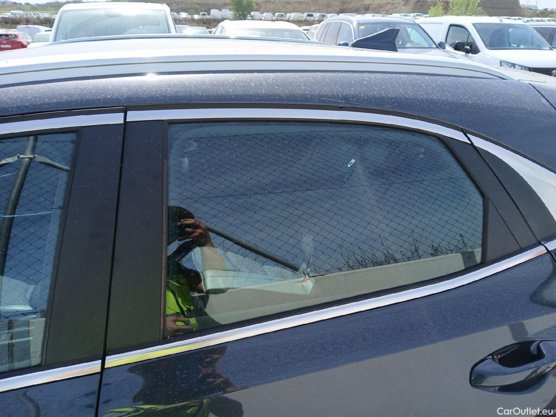  KIA  XCeed KIA  1.6 GDi PHEV 104kW (141CV) eDrive #21