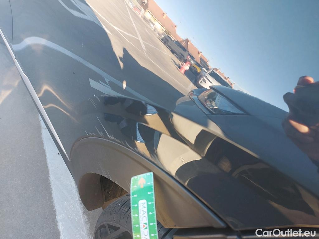  KIA  Sportage KIA  / 2022 / 5P / todoterreno 1.6 T-GDi 110kW (150CV) Drive 4x2 #9