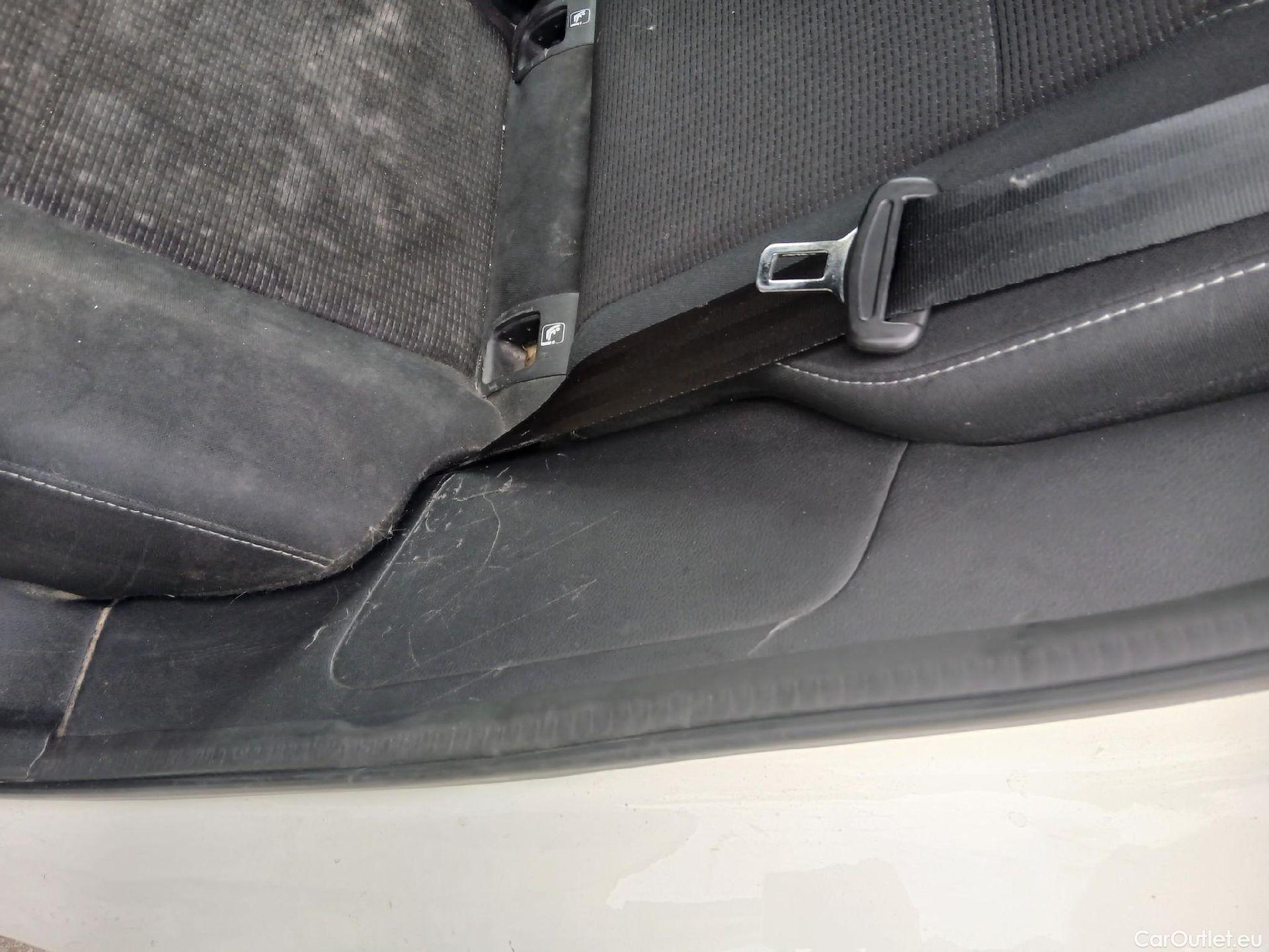  Nissan  Qashqai NISSAN  / 2021 / 5P / todoterreno DIG-T 103kW (140CV) mHEV 4x2 Acenta #61