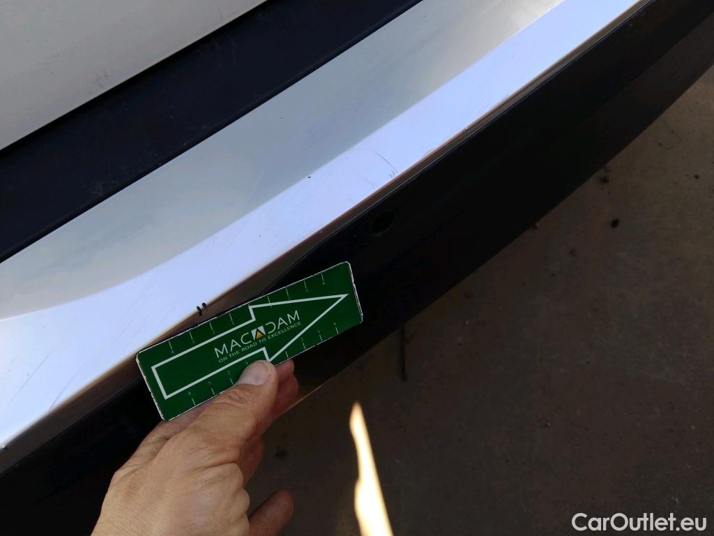  Peugeot  2008 PEUGEOT  / 2019 / 5P / todoterreno Allure BlueHDI 81kW (110CV) #15