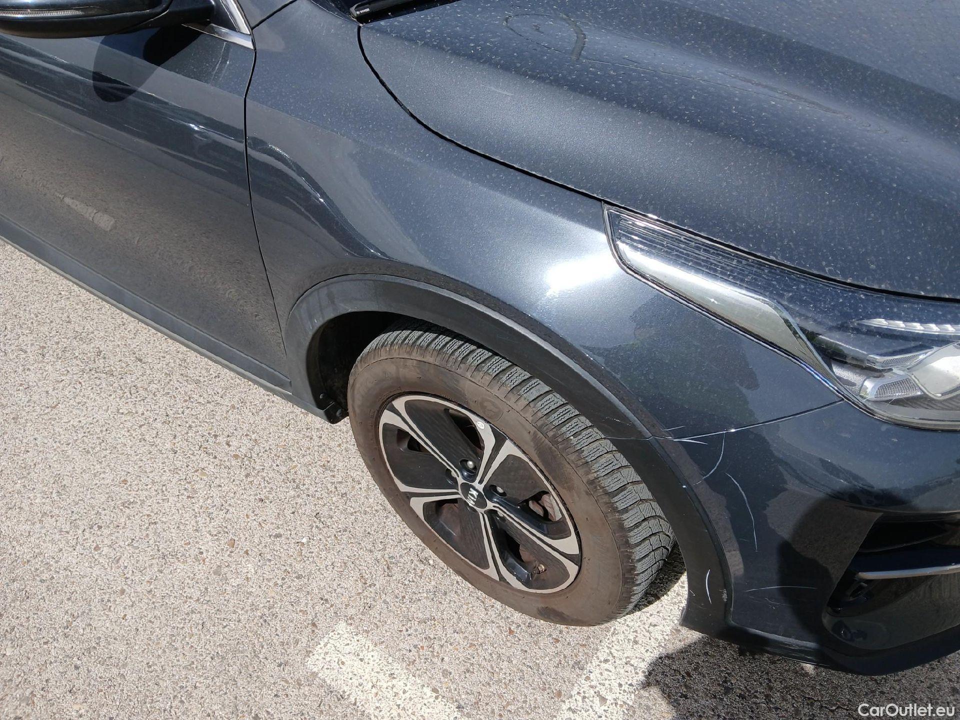  KIA  XCeed KIA  1.6 GDi PHEV 104kW (141CV) eDrive #31