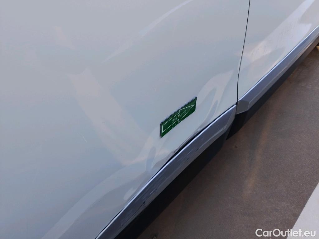  Peugeot  2008 PEUGEOT  / 2019 / 5P / todoterreno Allure BlueHDI 81kW (110CV) #3