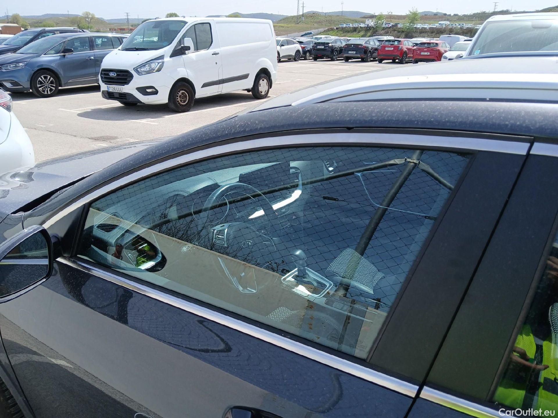  KIA  XCeed KIA  1.6 GDi PHEV 104kW (141CV) eDrive #18