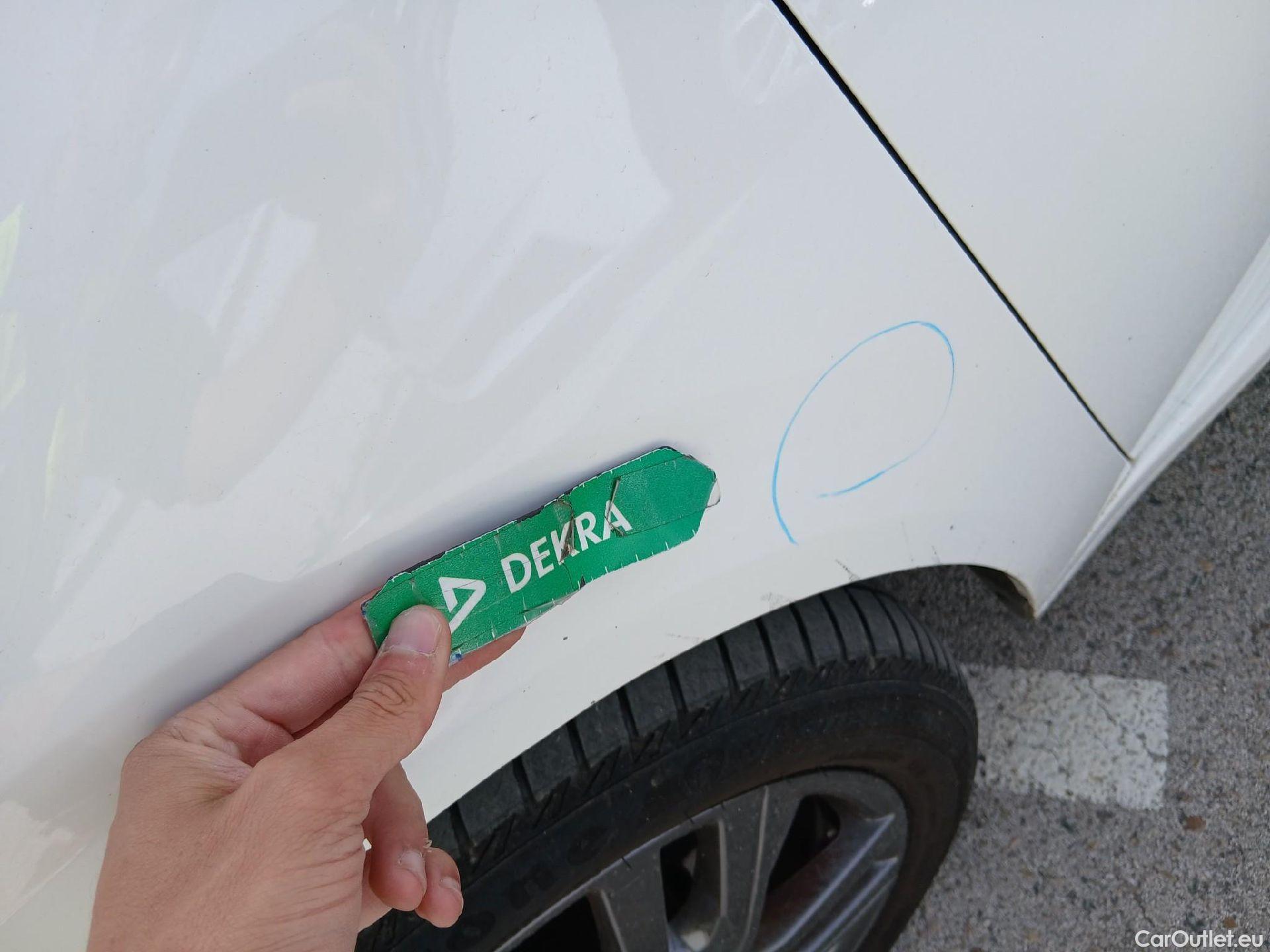  Peugeot  208 PEUGEOT  / 2019 / 5P / berlina con portón BlueHDi 73kW (100CV) Active Pack (AC) #12