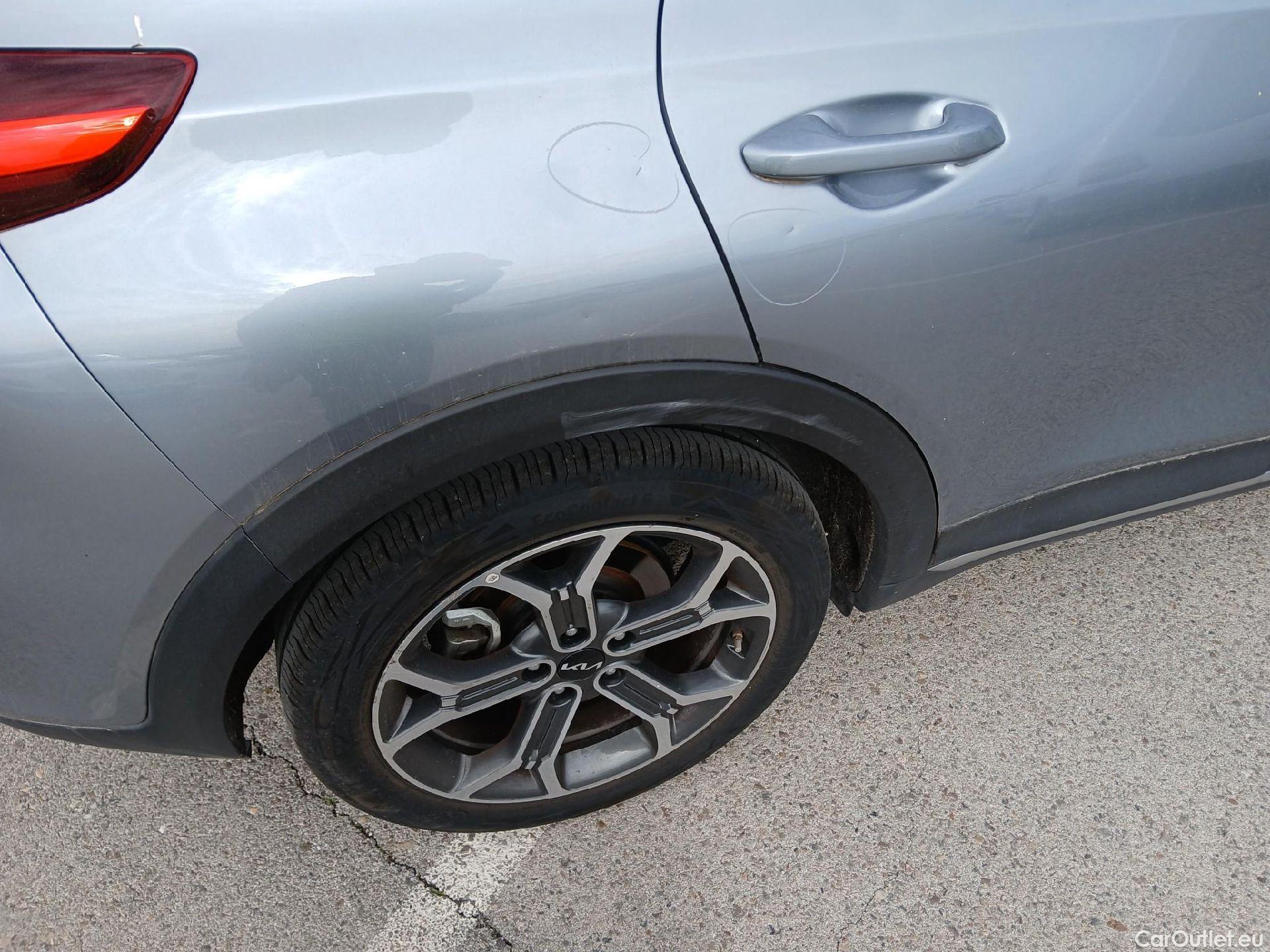  KIA  XCeed KIA  / 2019 / 5P / todoterreno 1.6 GDi PHEV 104kW (141CV) eTech #28