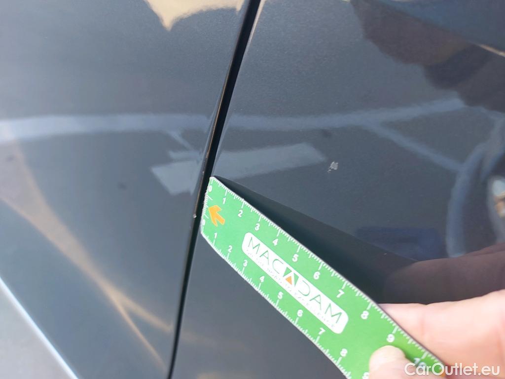  KIA  Sportage KIA  / 2022 / 5P / todoterreno 1.6 T-GDi 110kW (150CV) Drive 4x2 #6