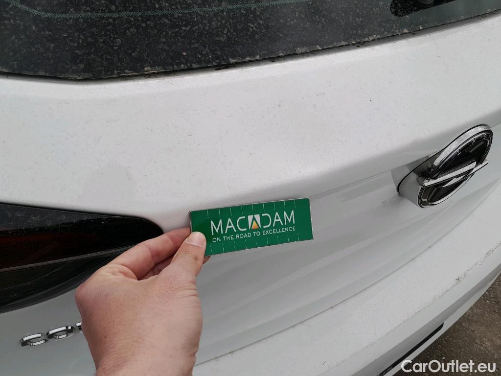  Opel  Corsa OPEL  1.2T XHL 74kW (100CV) Elegance #2