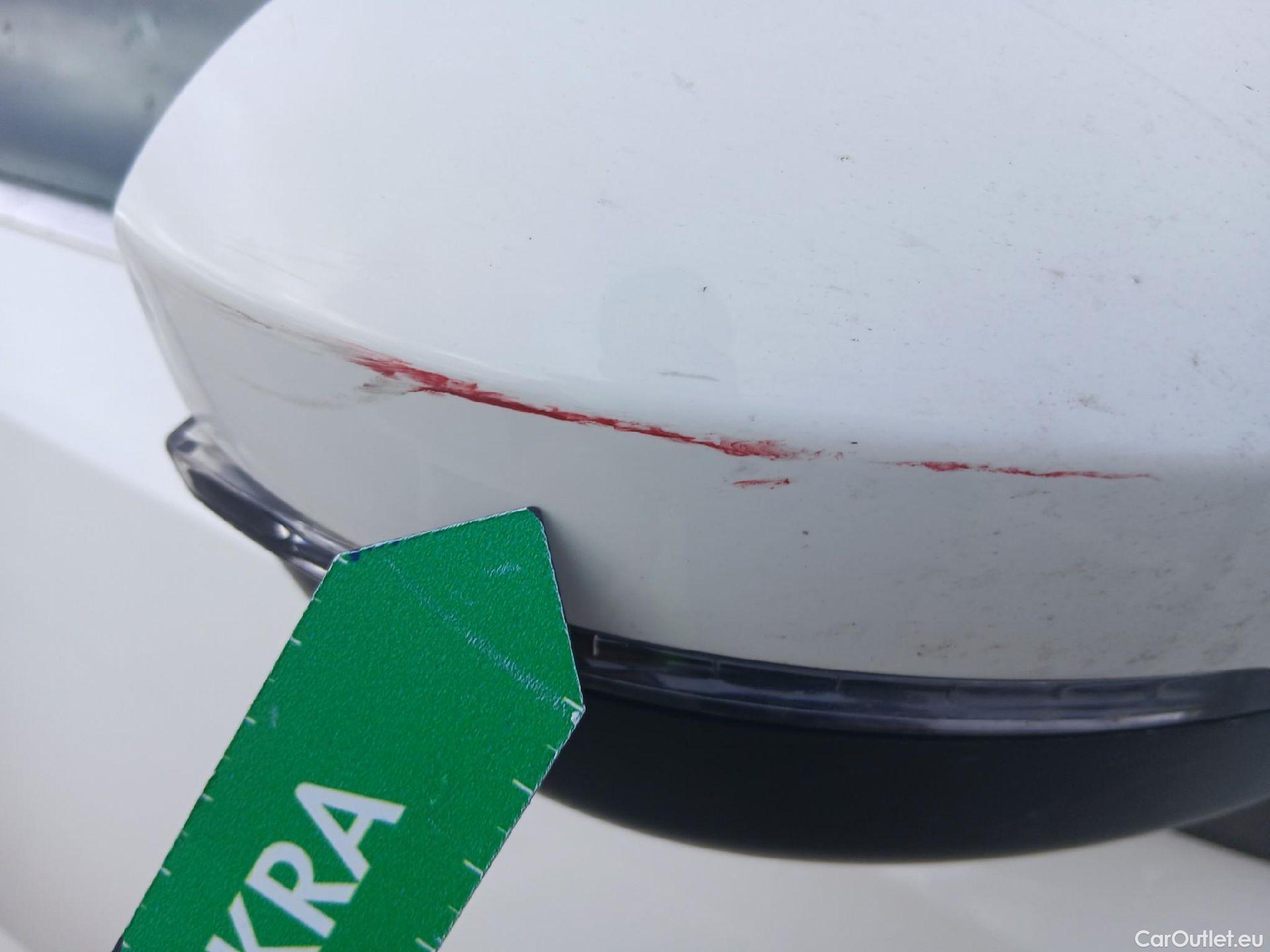  Nissan  Qashqai NISSAN  / 2021 / 5P / todoterreno DIG-T 103kW (140CV) mHEV 4x2 Acenta #38