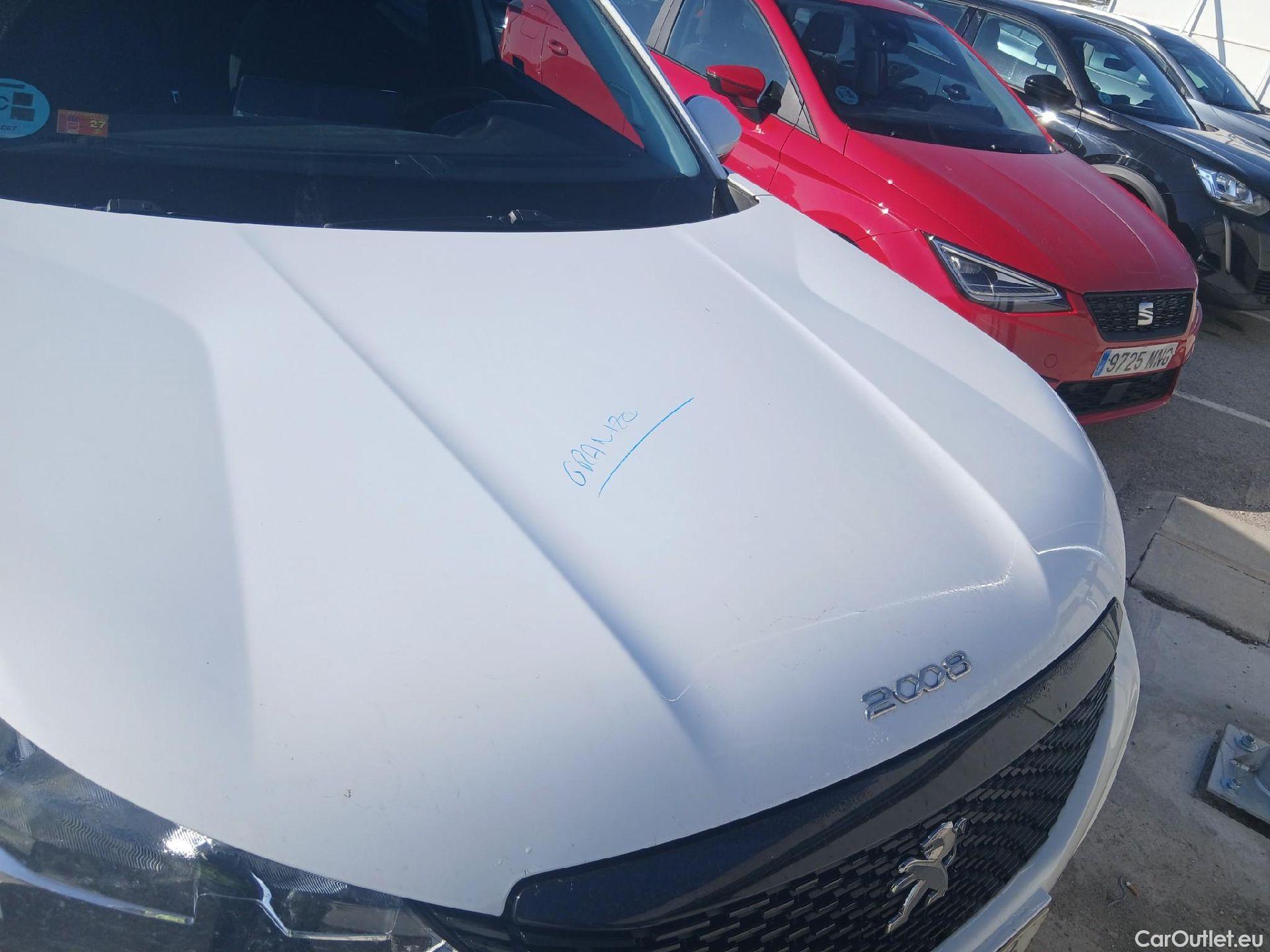  Peugeot  2008 PEUGEOT  / 2019 / 5P / todoterreno Active BlueHDI 81kW (110CV) #14