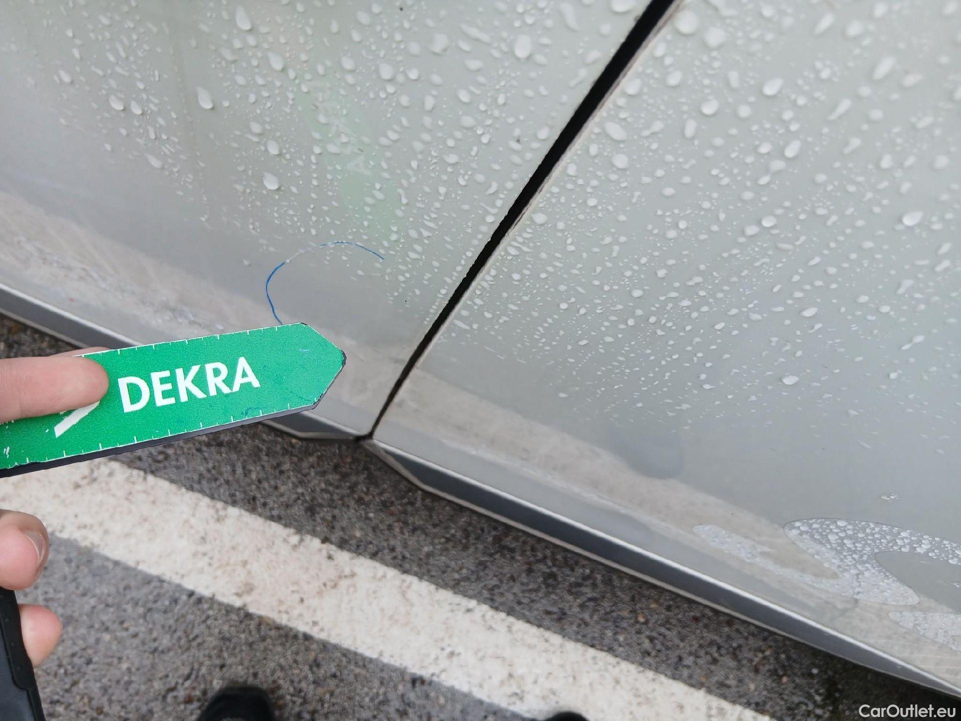  Peugeot  2008 PEUGEOT  / 2019 / 5P / todoterreno Allure BlueHDI 81kW (110CV) #6