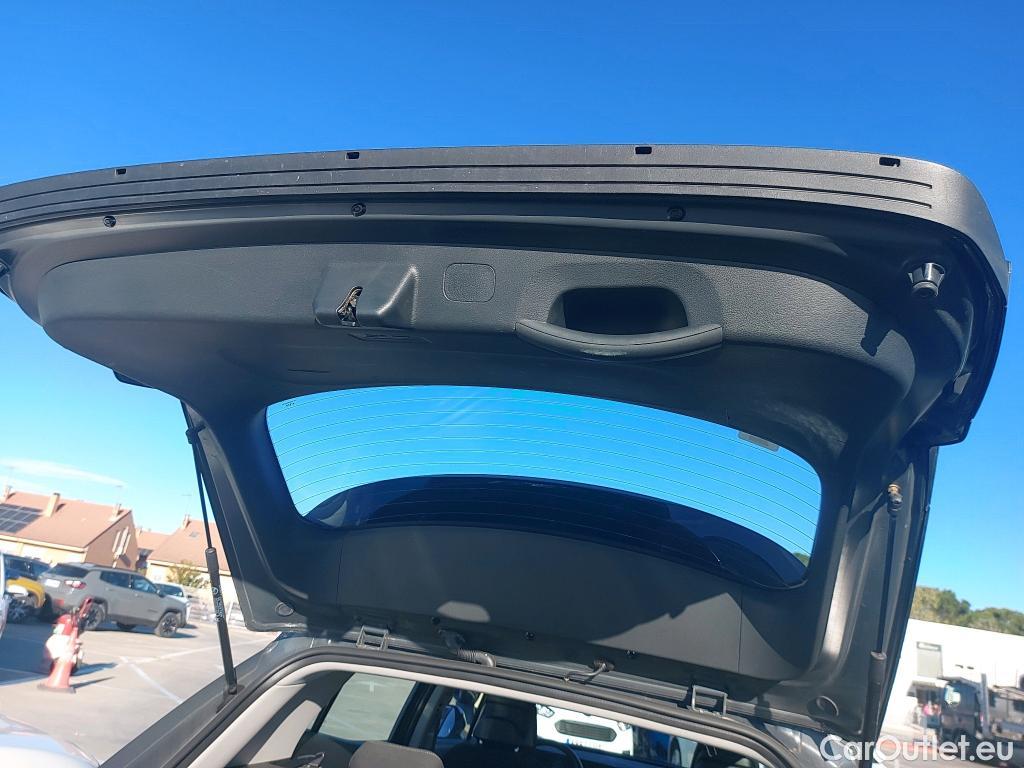  KIA  Sportage KIA  / 2022 / 5P / todoterreno 1.6 T-GDi 110kW (150CV) Drive 4x2 #15