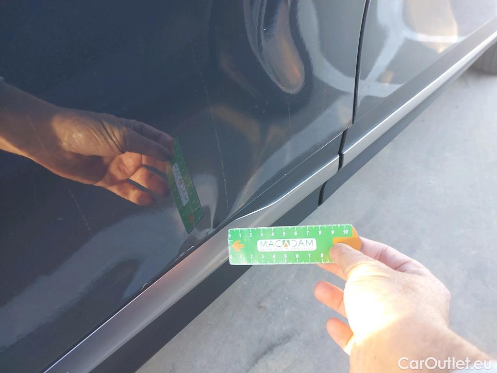  KIA  Sportage KIA  / 2022 / 5P / todoterreno 1.6 T-GDi 110kW (150CV) Drive 4x2 #4