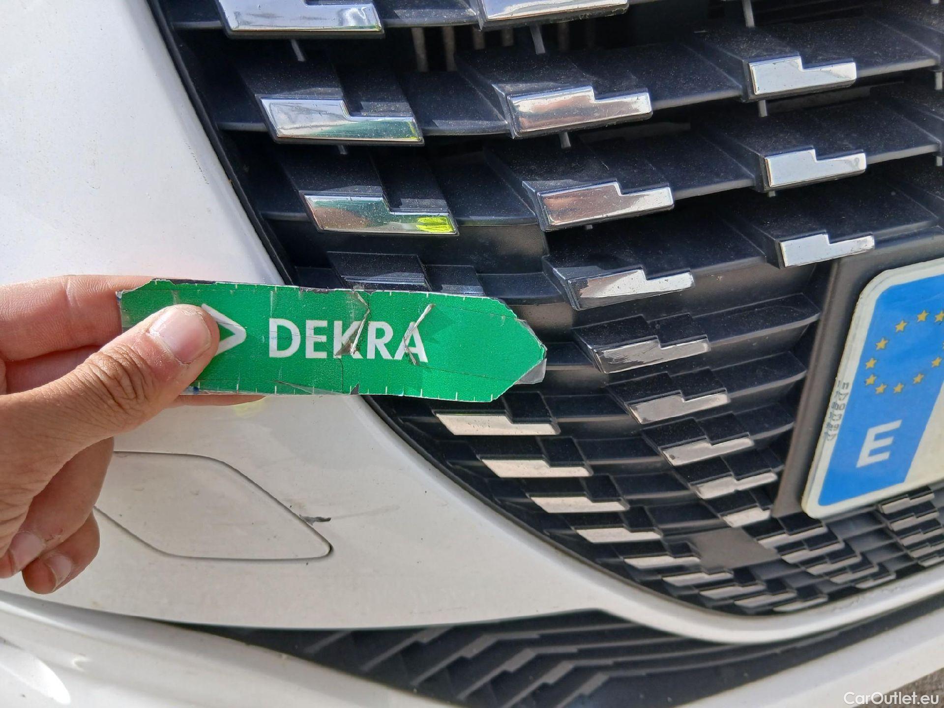  Peugeot  208 PEUGEOT  / 2019 / 5P / berlina con portón BlueHDi 73kW (100CV) Active Pack (AC) #9