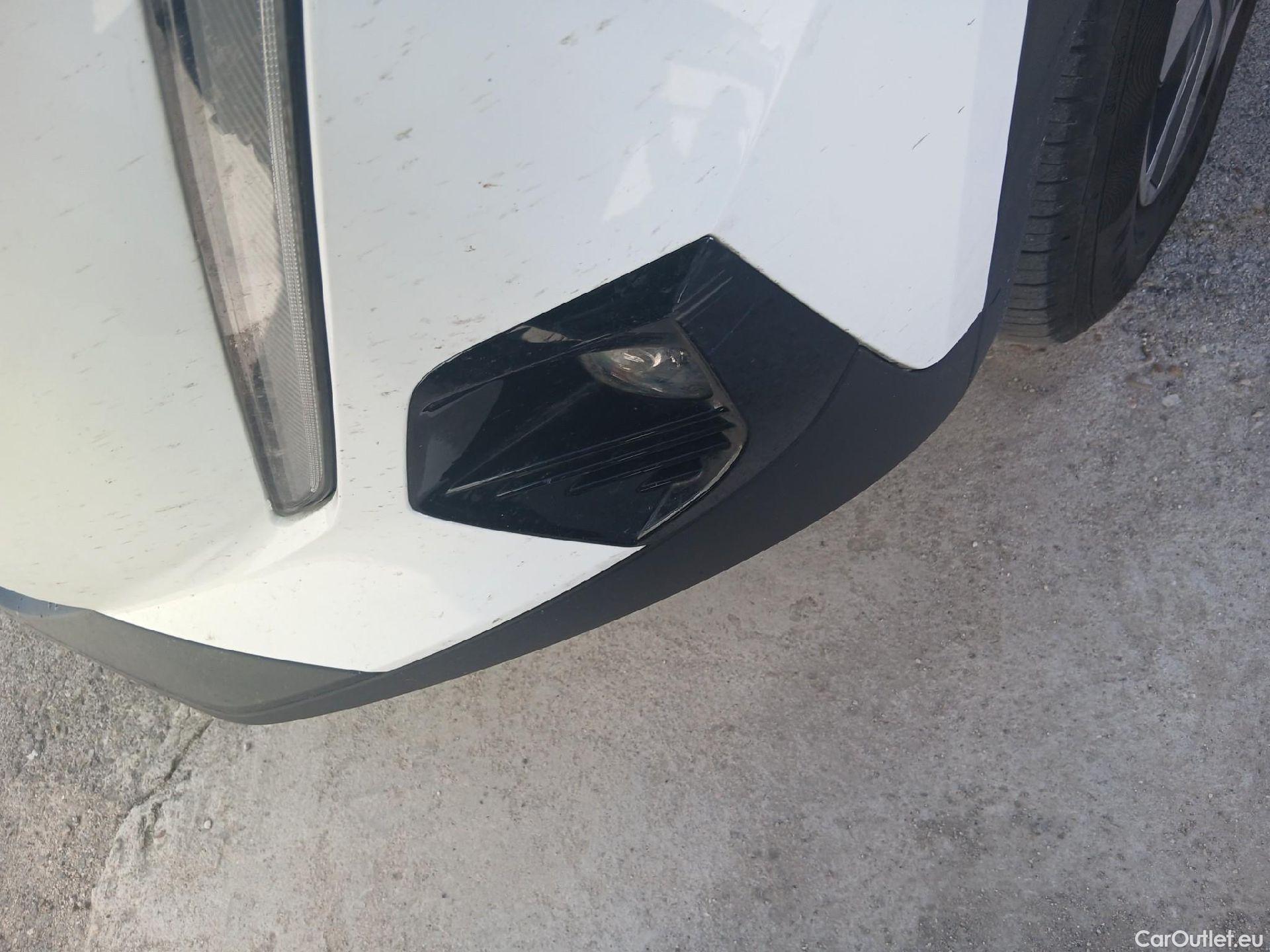  Peugeot  2008 PEUGEOT  / 2019 / 5P / todoterreno Active BlueHDI 81kW (110CV) #8