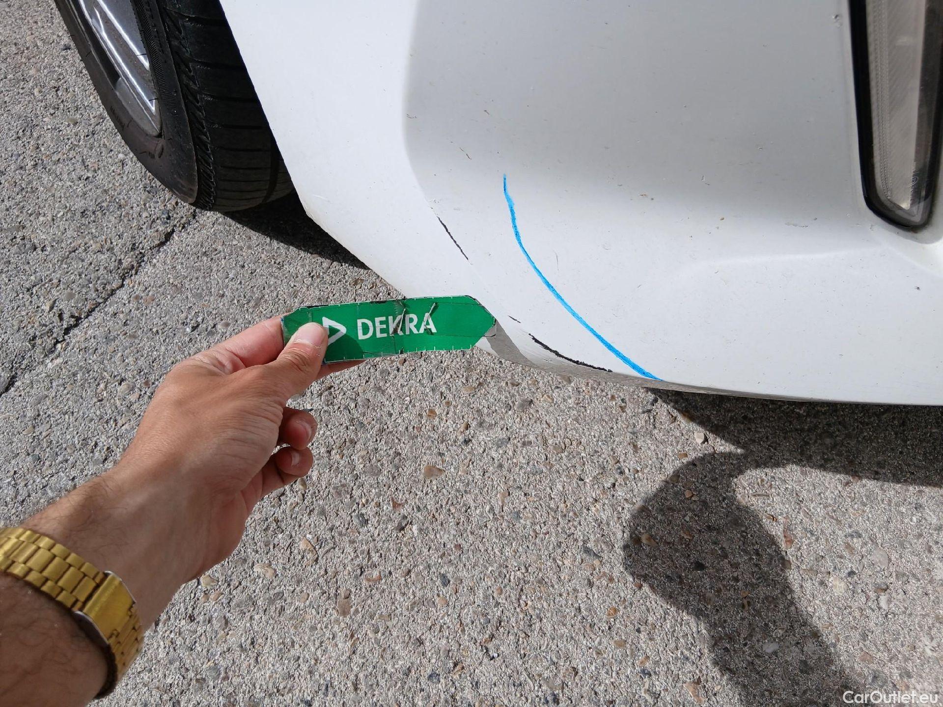  Peugeot  208 PEUGEOT  / 2019 / 5P / berlina con portón BlueHDi 73kW (100CV) Active Pack (AC) #5