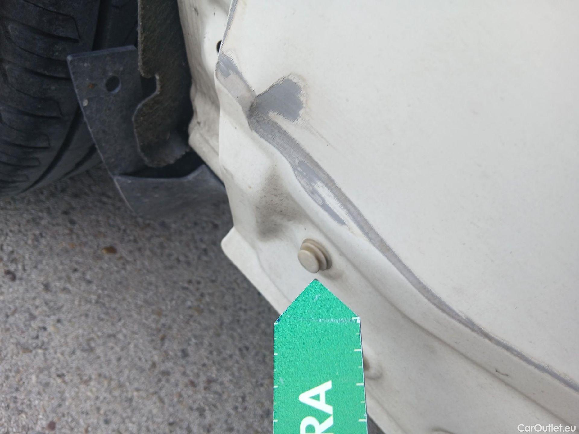  Nissan  Qashqai NISSAN  / 2021 / 5P / todoterreno DIG-T 103kW (140CV) mHEV 4x2 Acenta #31