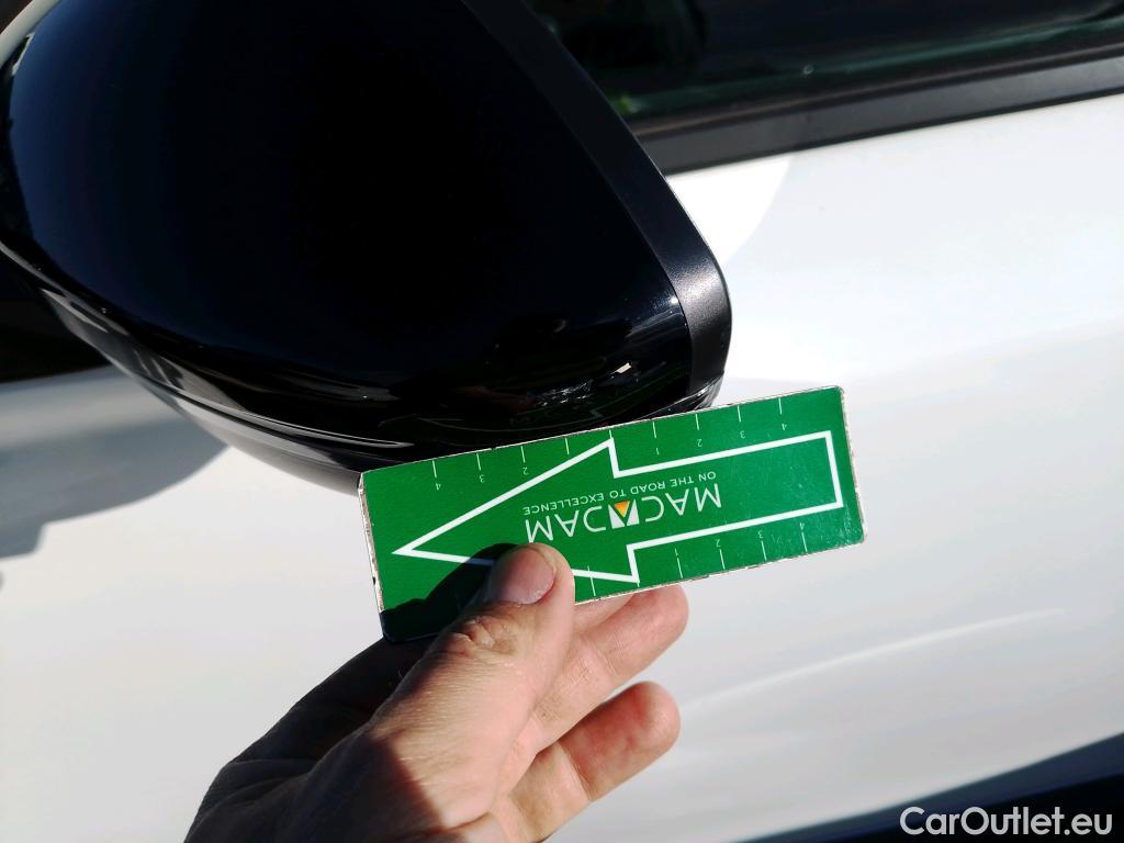  Peugeot  2008 PEUGEOT  / 2019 / 5P / todoterreno Allure BlueHDI 81kW (110CV) #20