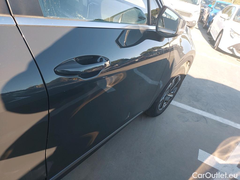  KIA  Sportage KIA  / 2022 / 5P / todoterreno 1.6 T-GDi 110kW (150CV) Drive 4x2 #1