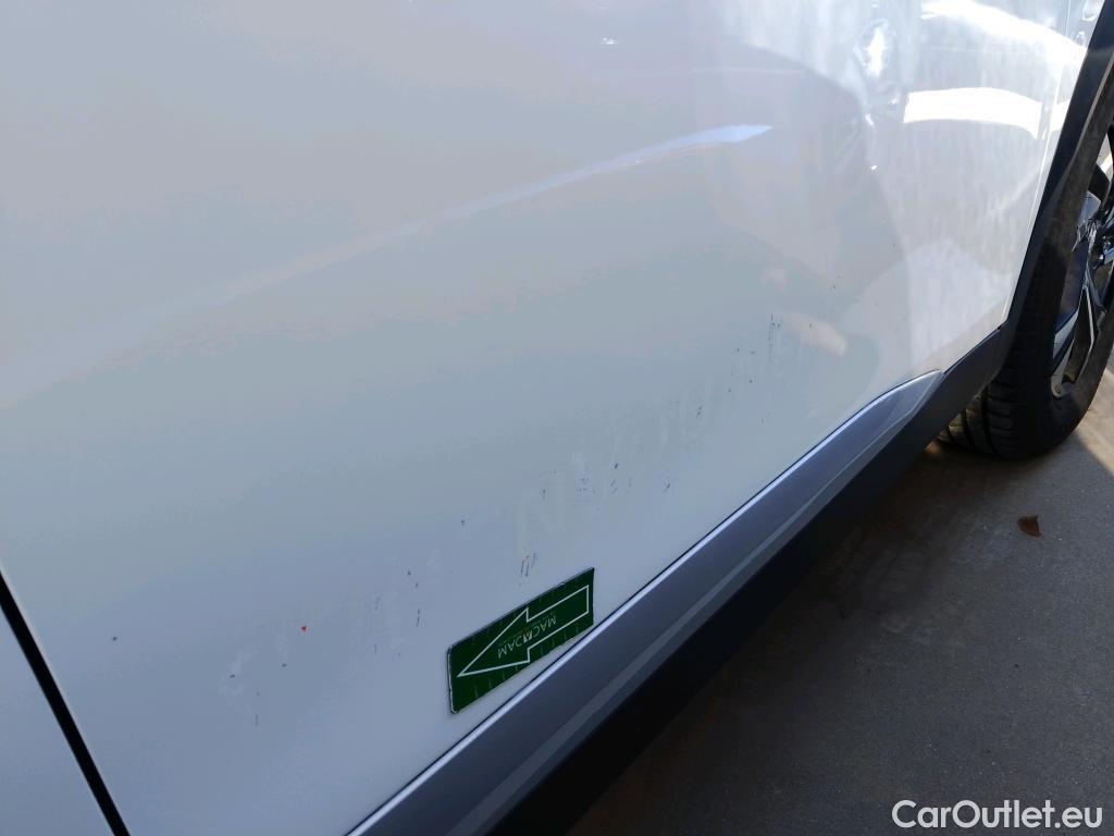  Peugeot  2008 PEUGEOT  / 2019 / 5P / todoterreno Allure BlueHDI 81kW (110CV) #5