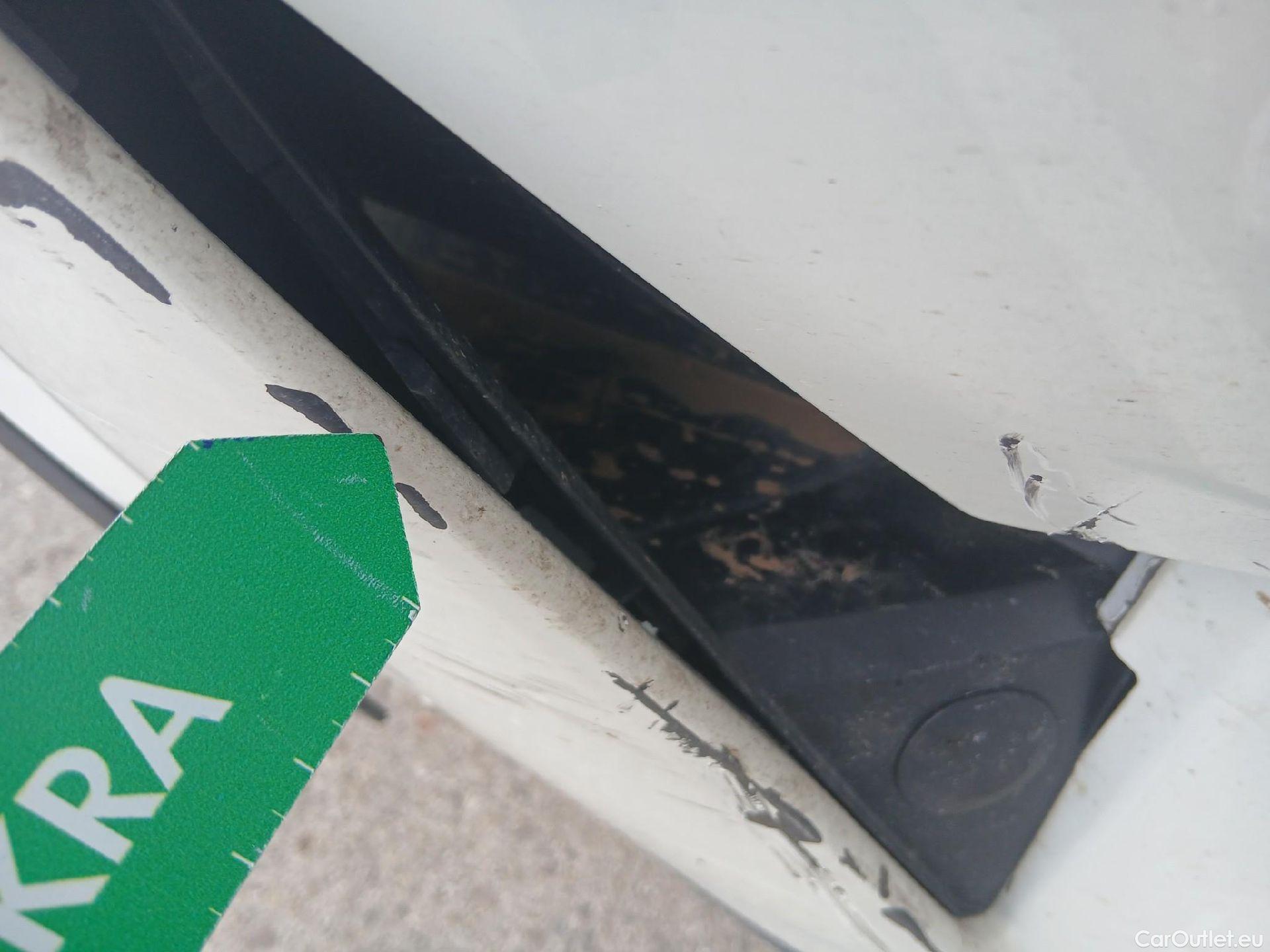  Nissan  Qashqai NISSAN  / 2021 / 5P / todoterreno DIG-T 103kW (140CV) mHEV 4x2 Acenta #6