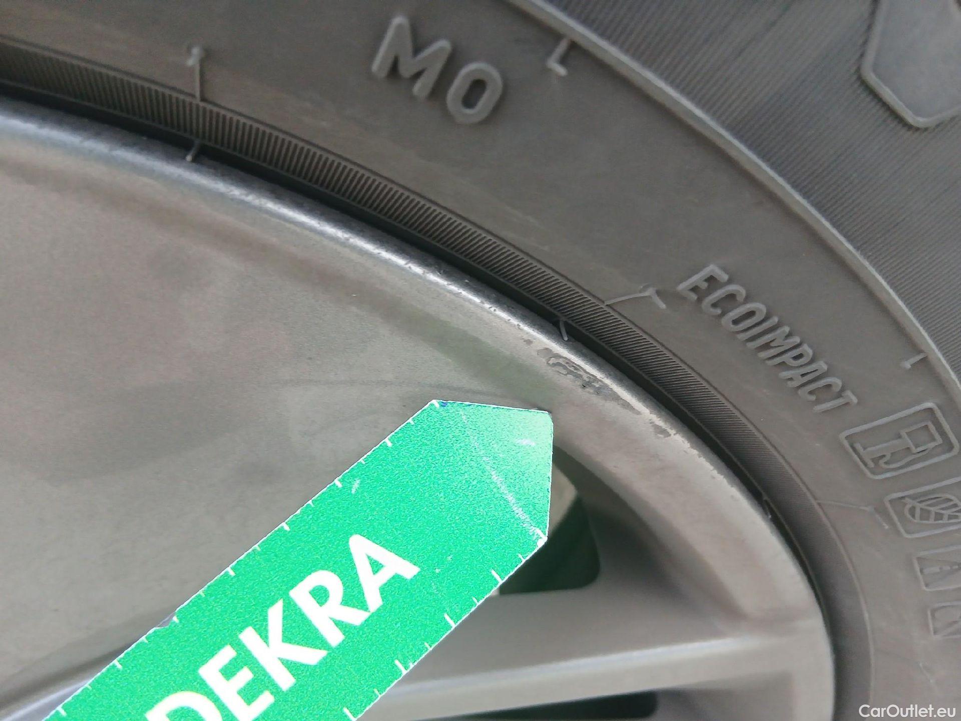  Nissan  Qashqai NISSAN  / 2021 / 5P / todoterreno DIG-T 103kW (140CV) mHEV 4x2 Acenta #11