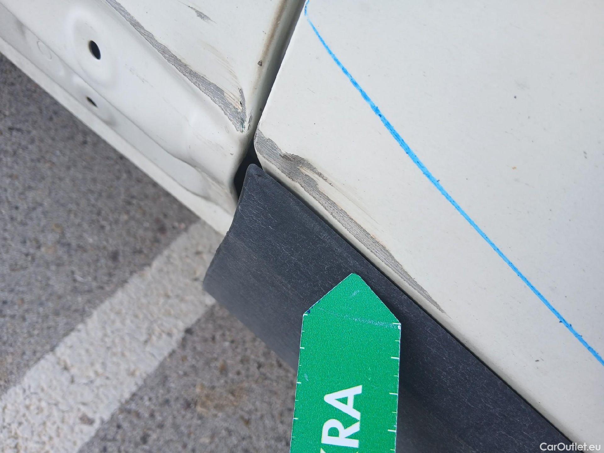  Nissan  Qashqai NISSAN  / 2021 / 5P / todoterreno DIG-T 103kW (140CV) mHEV 4x2 Acenta #39