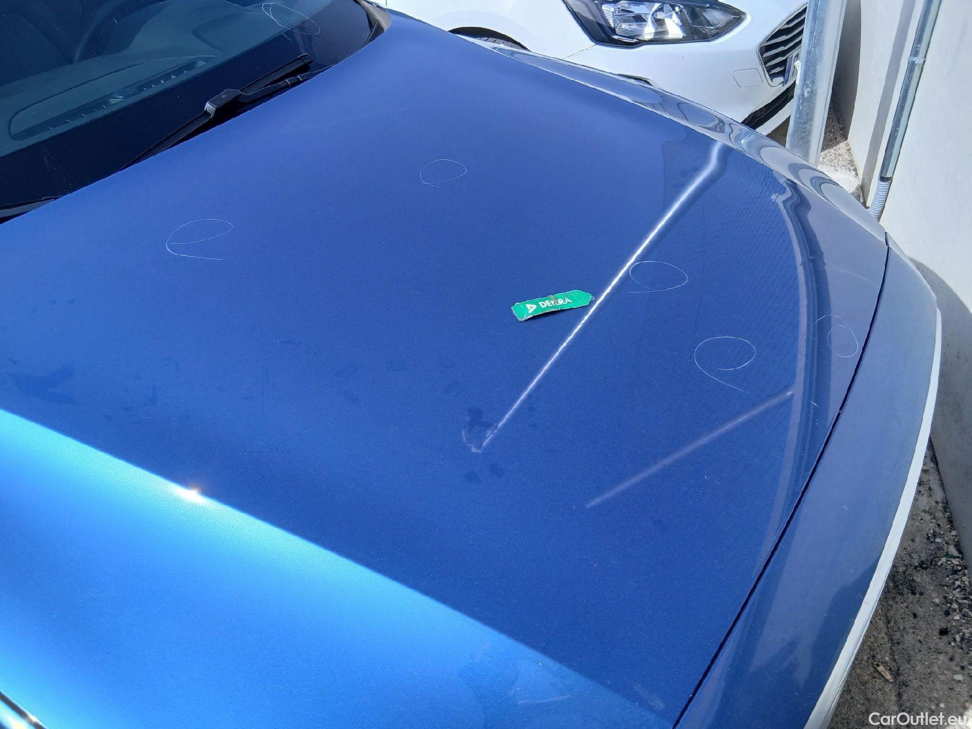  Volvo  V60 VOLVO  / 2018 / 5P / familiar 2.0 D4 R-Design Auto #4