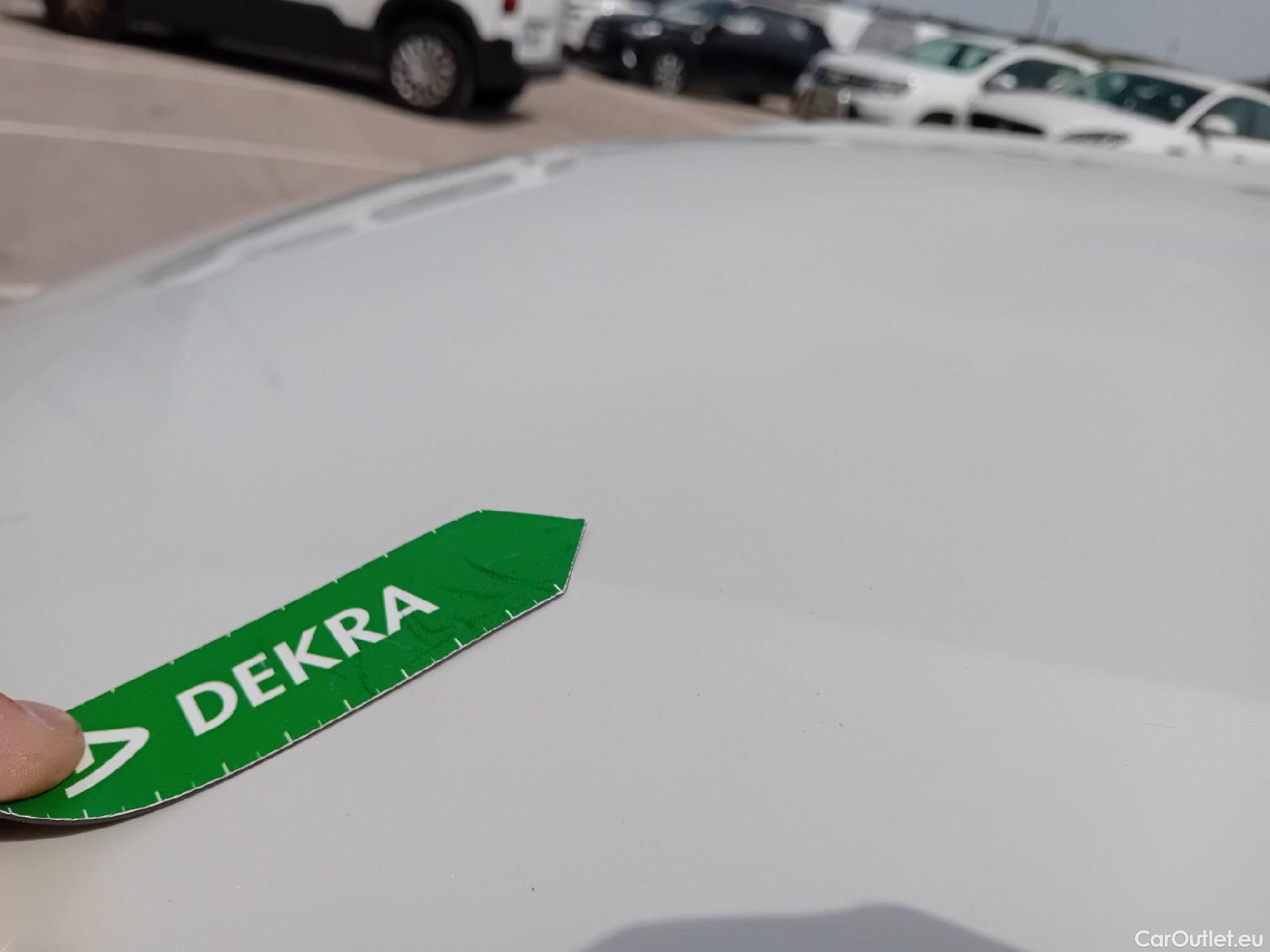  Peugeot  5008 PEUGEOT  / 2020 / 5P / todoterreno 1.2 PureTech 96KW S&S Active Pack EAT8 #57